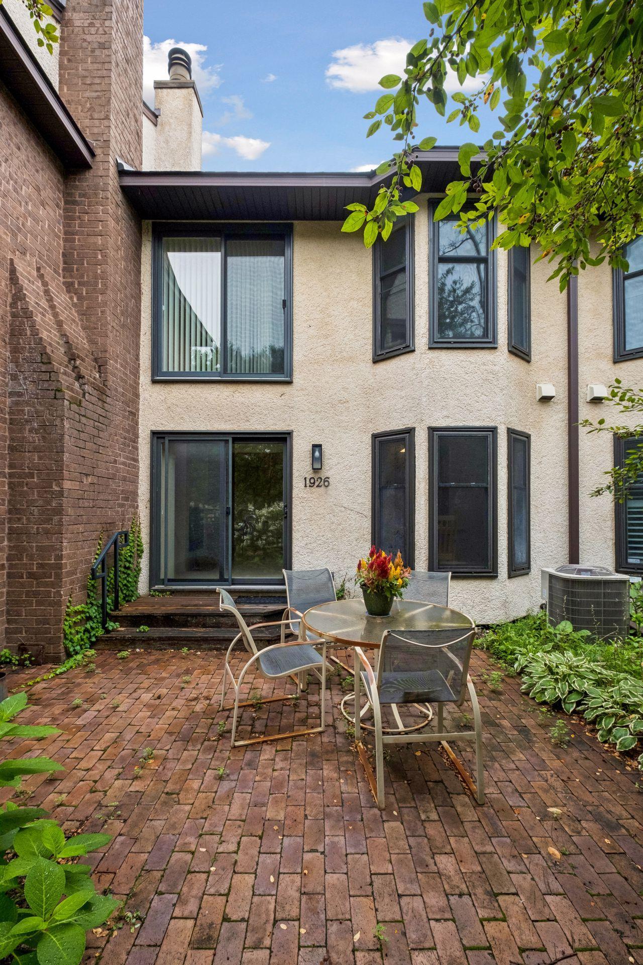 1926 Dupont Avenue S Property Photo 25