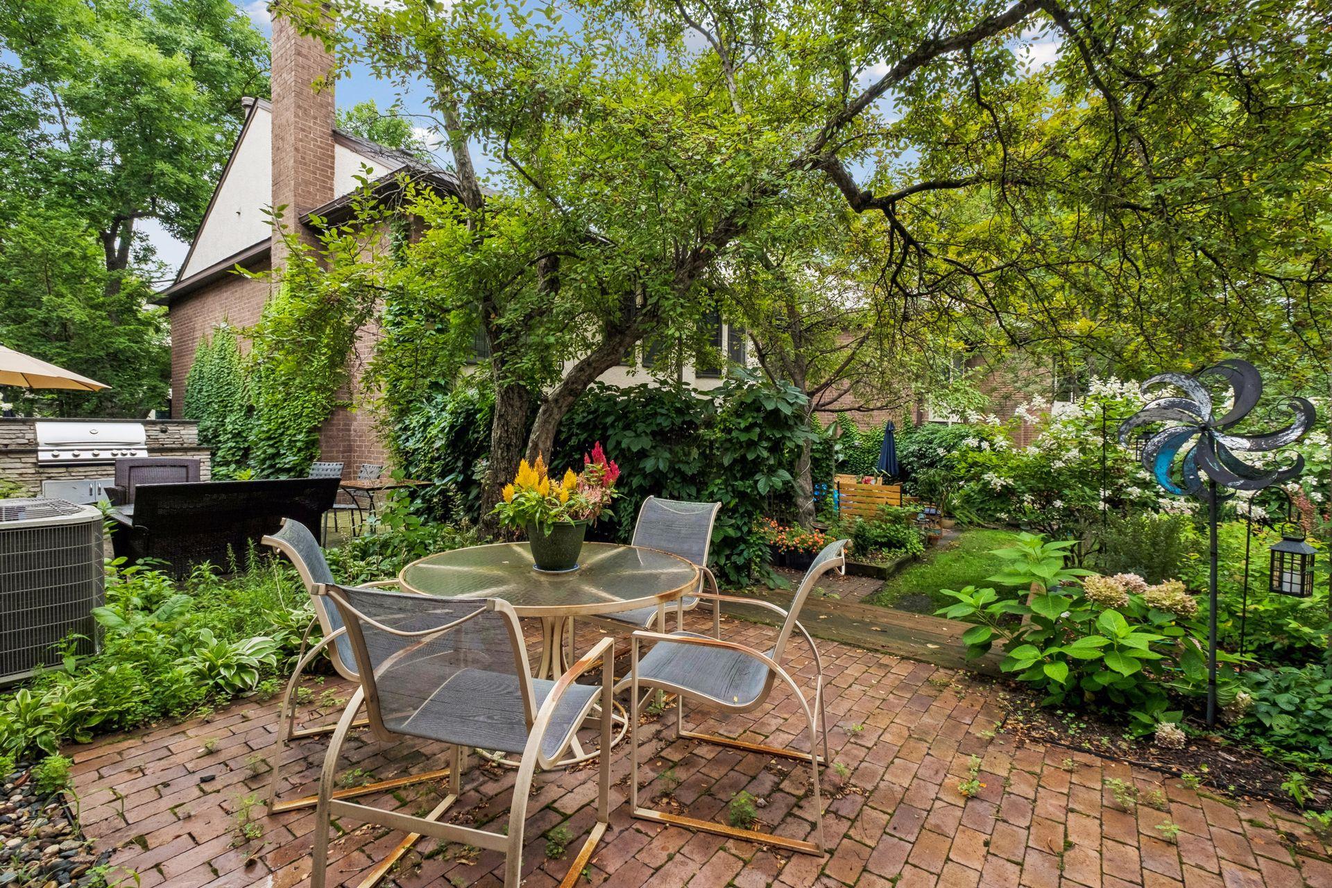 1926 Dupont Avenue S Property Photo 26