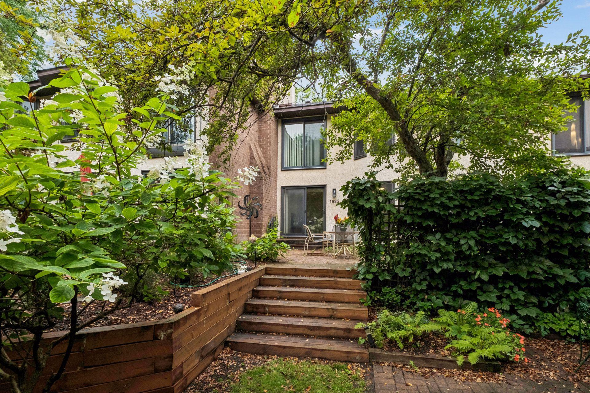 1926 Dupont Avenue S Property Photo 27