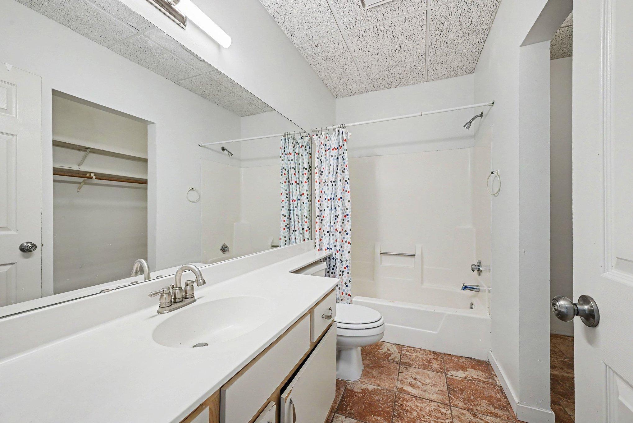 431 S 7th Street 2610 Property Photo 7