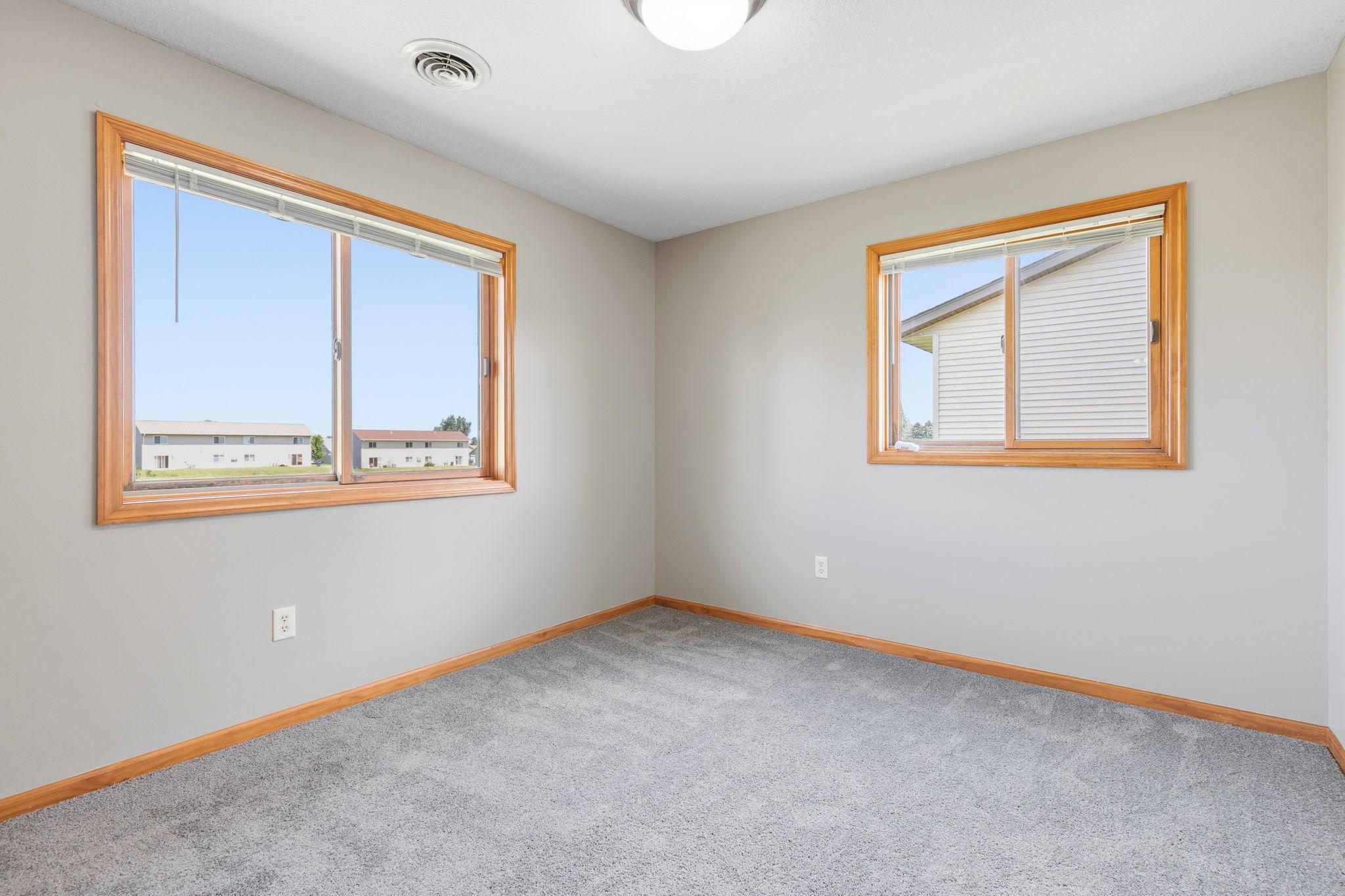 415 Sierra Place Property Photo 20