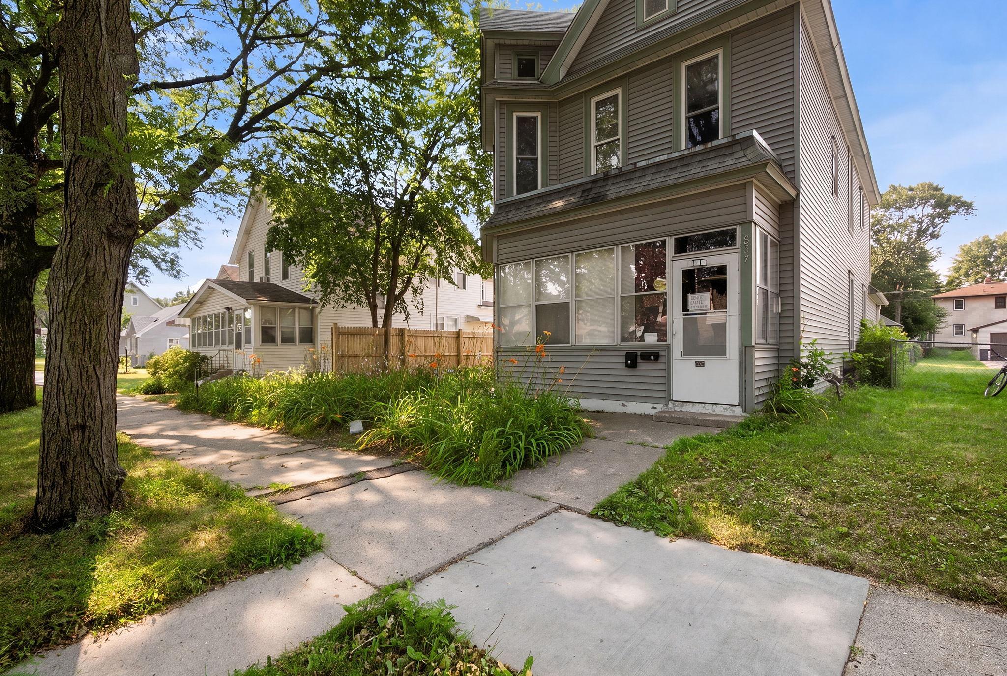 852 Jessamine Avenue E Property Photo 3