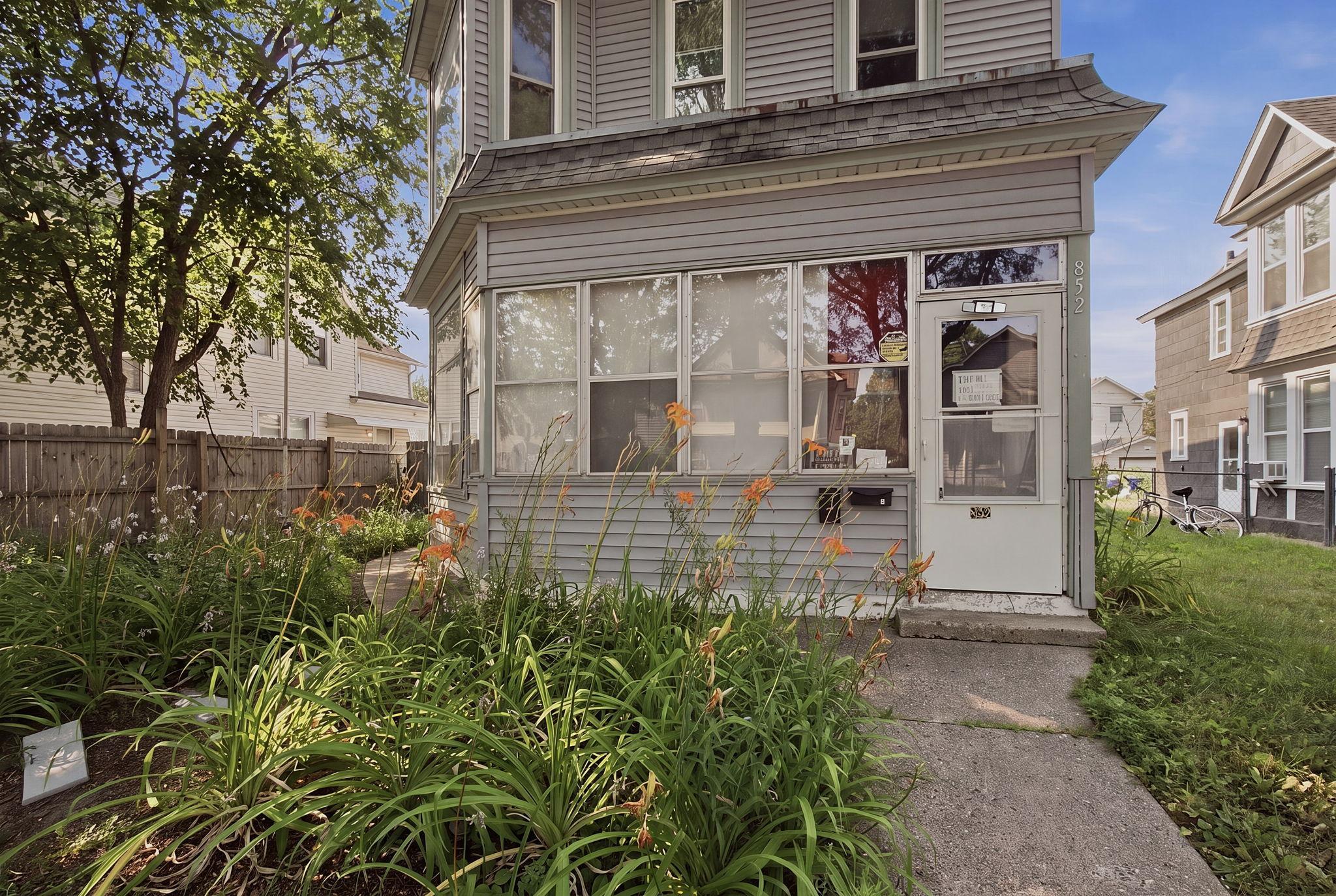 852 Jessamine Avenue E Property Photo 4