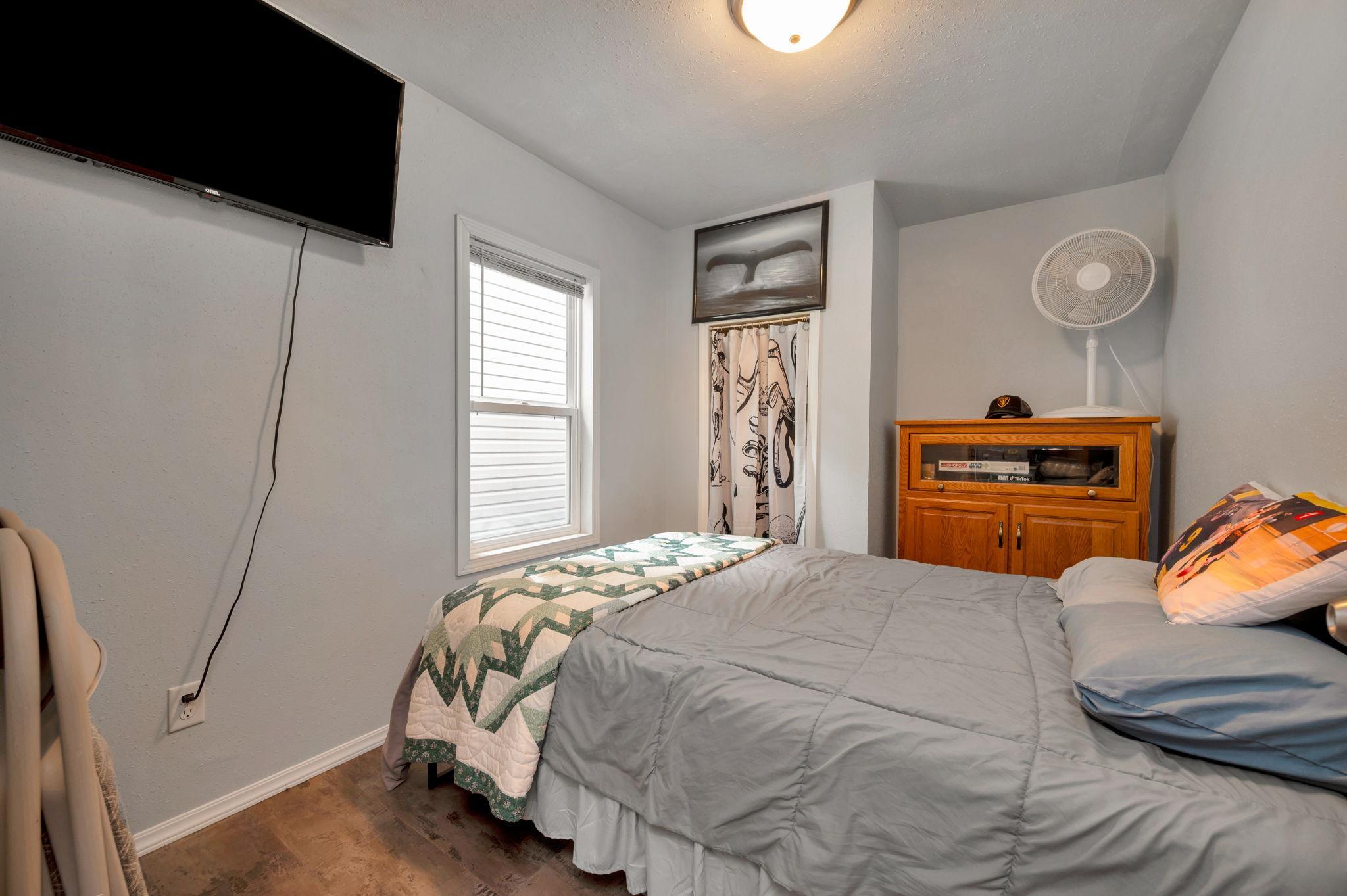 358 E Amber Lake Drive Property Photo 12