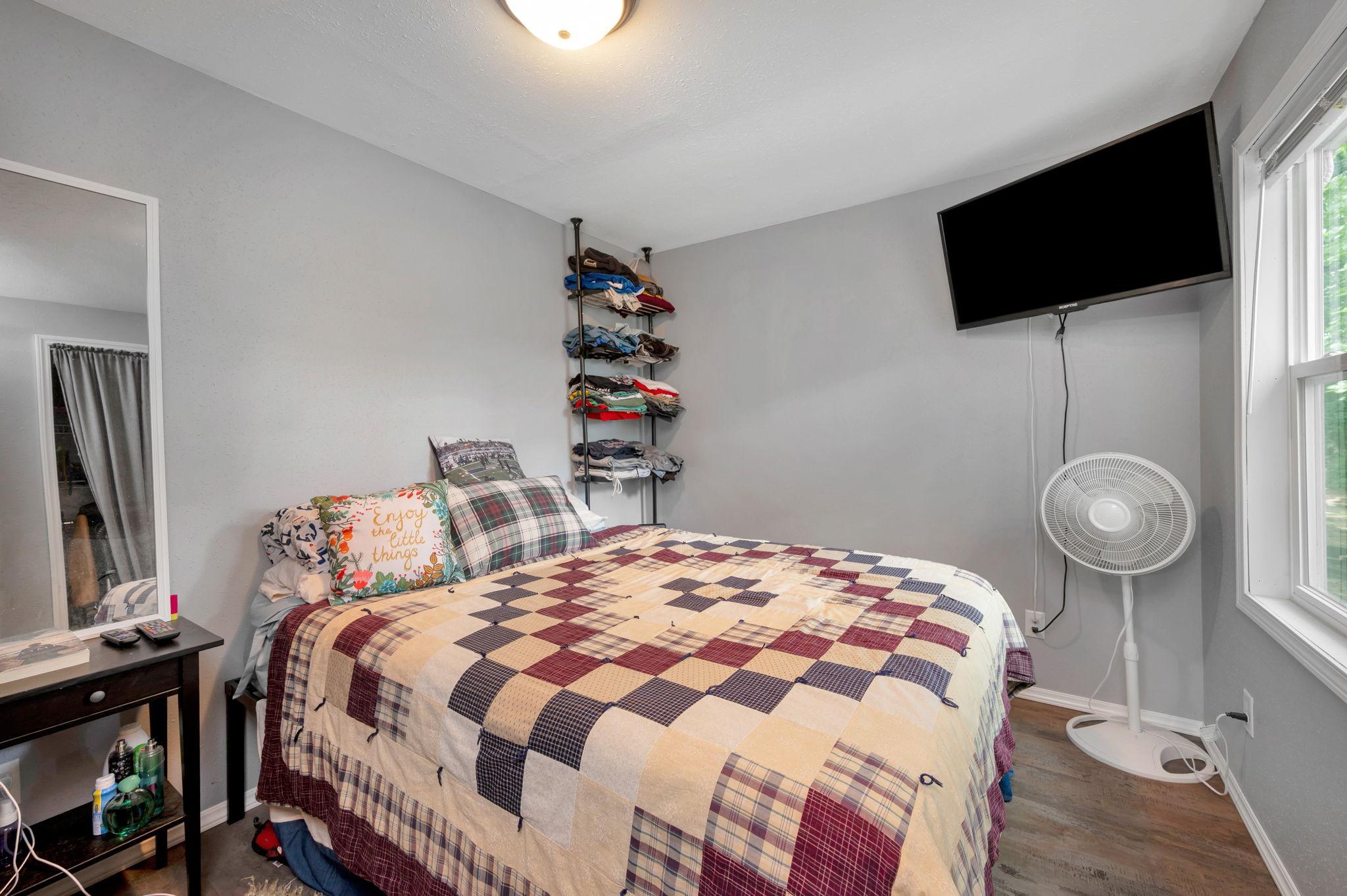 358 E Amber Lake Drive Property Photo 15