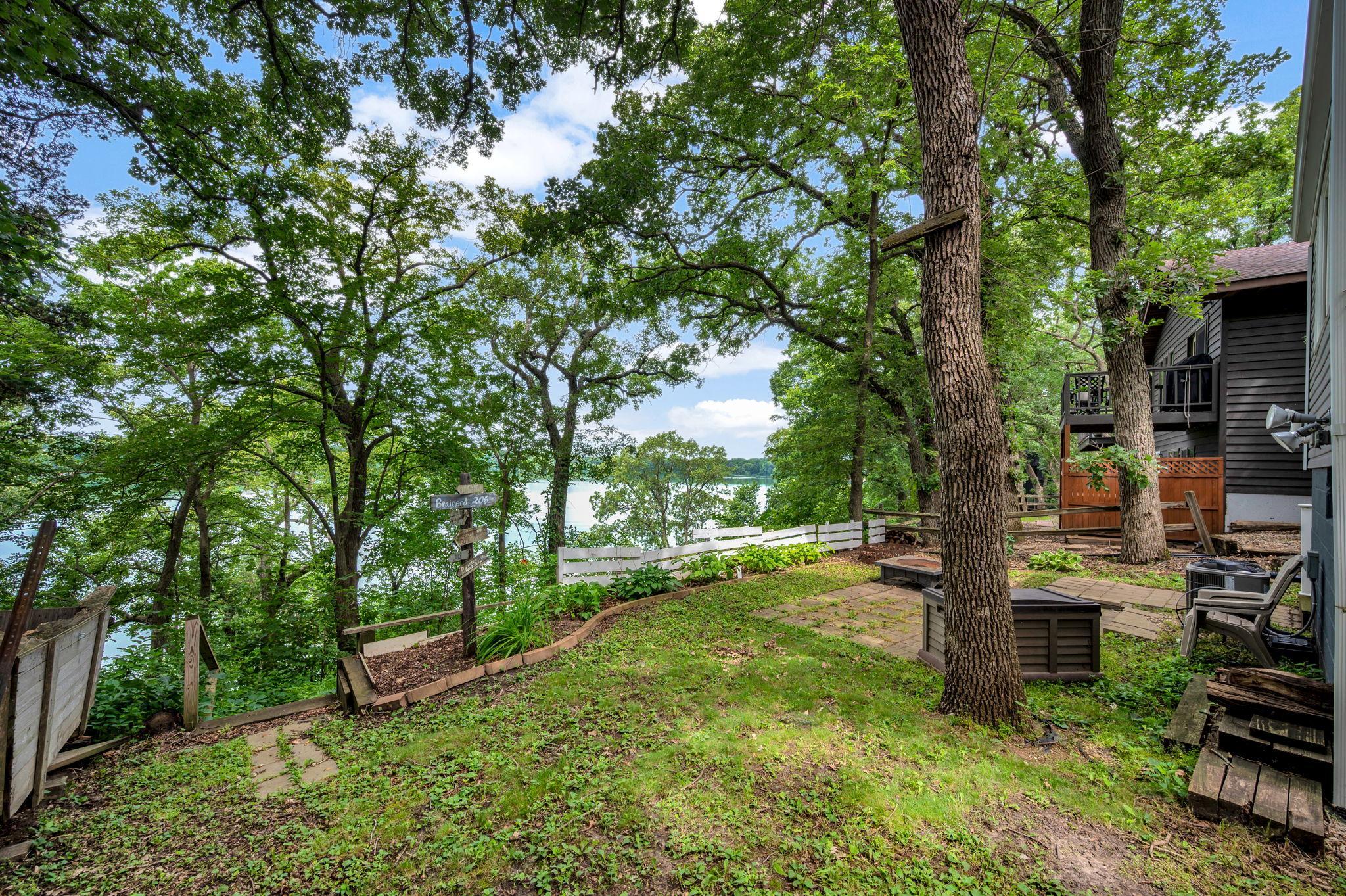 358 E Amber Lake Drive Property Photo 25