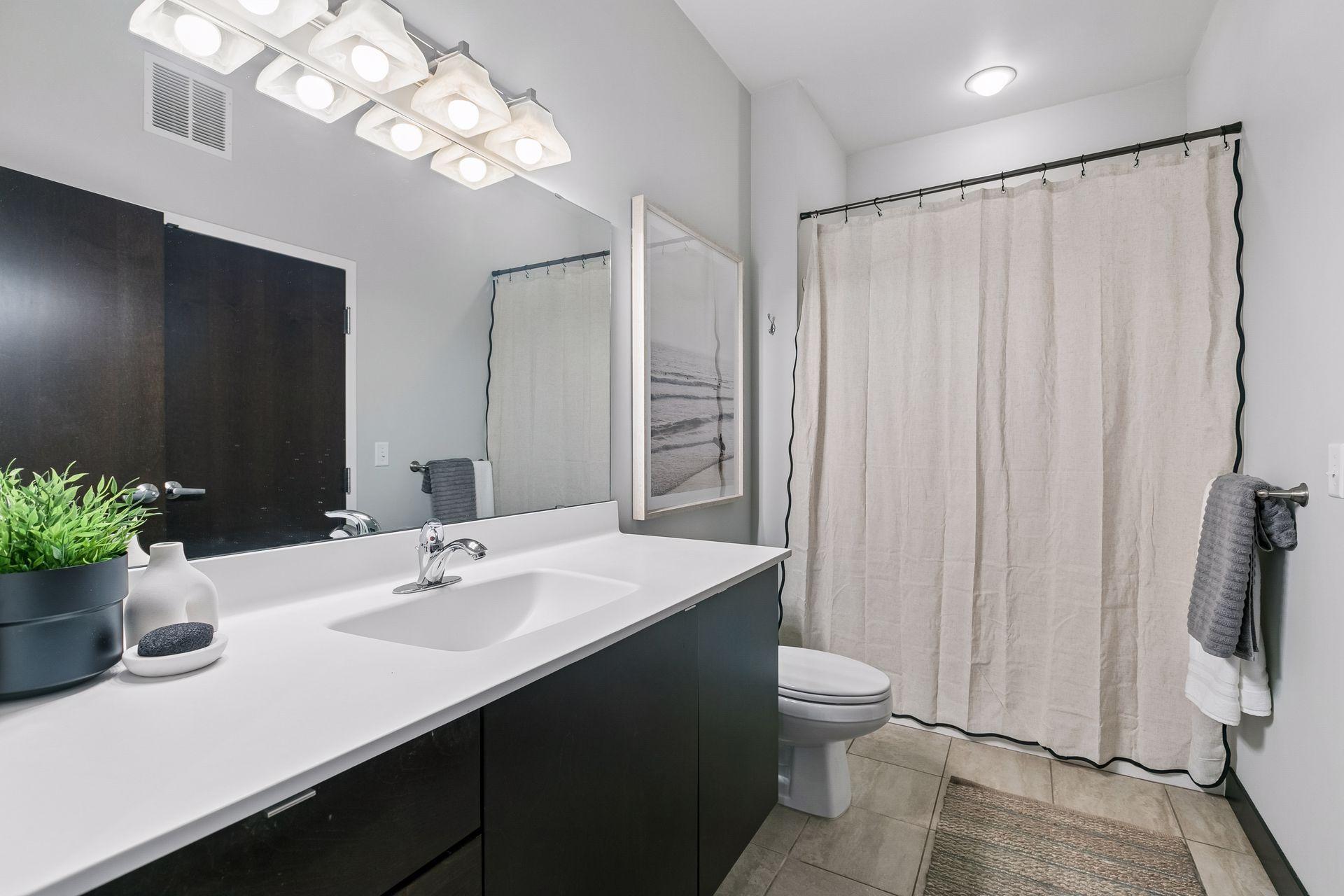 618 Washington Ave N 500 Property Photo 17