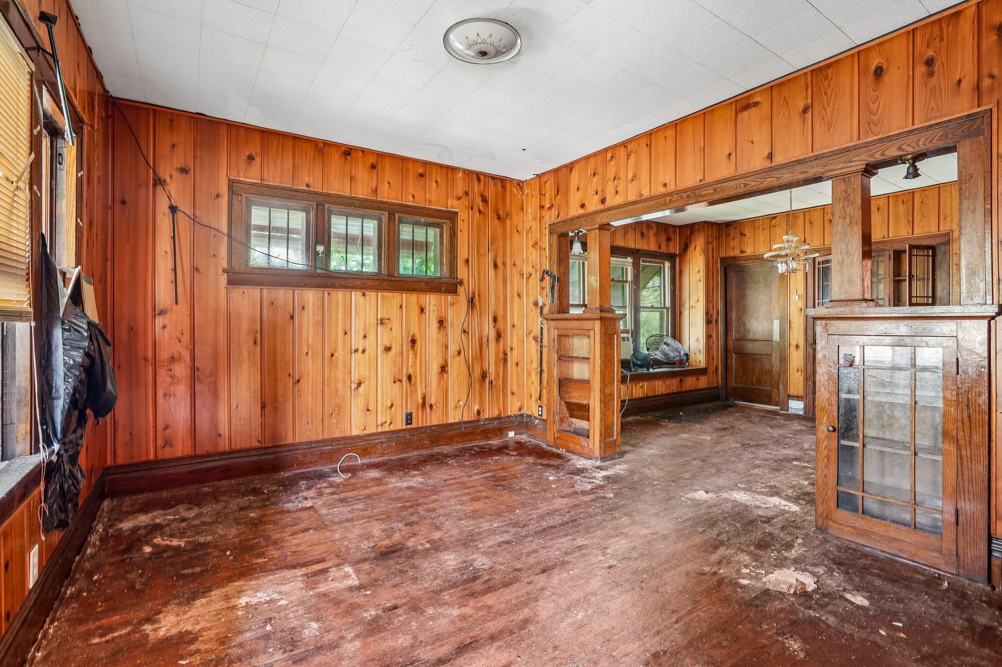 1615 7th Street E Property Photo 1