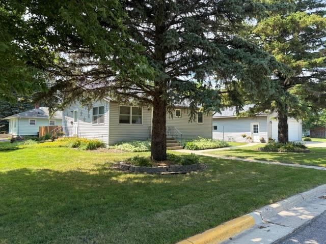 600 E Elm Avenue Property Photo 3