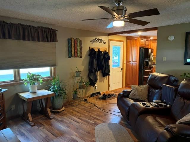600 E Elm Avenue Property Photo 19