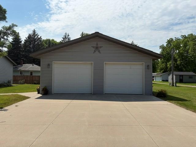600 E Elm Avenue Property Photo 31