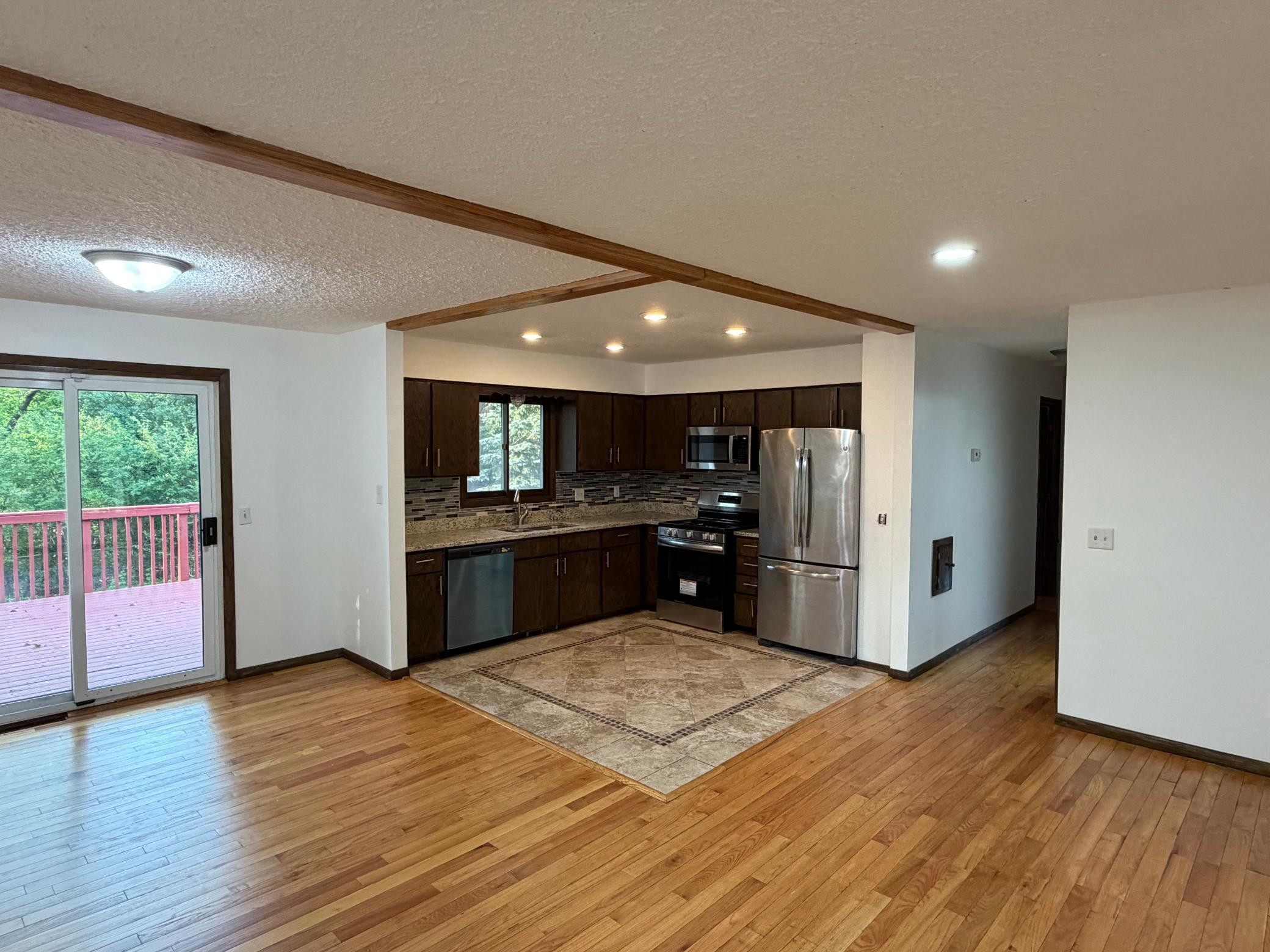 404 Cimarron Road Property Photo 8