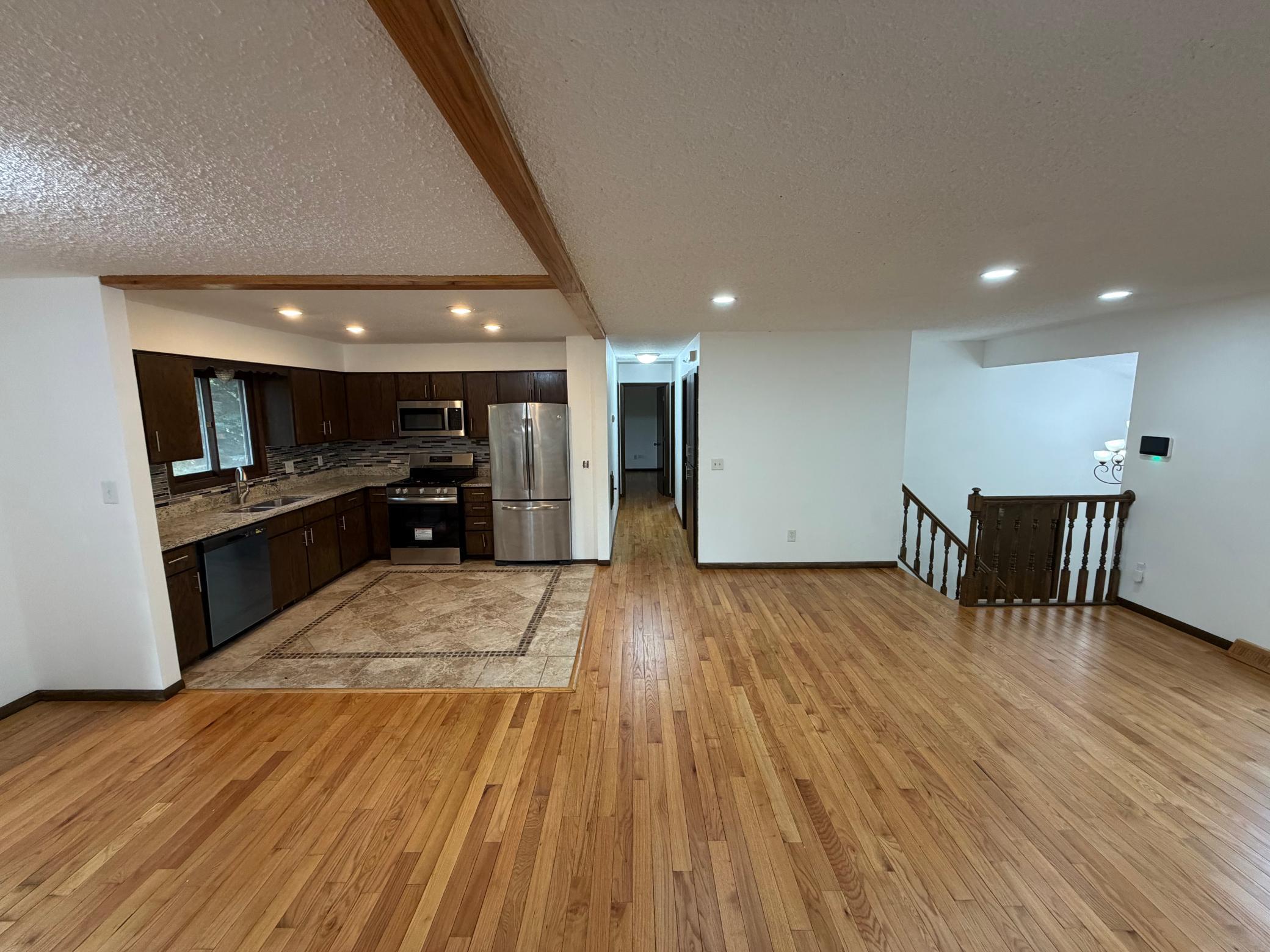 404 Cimarron Road Property Photo 9