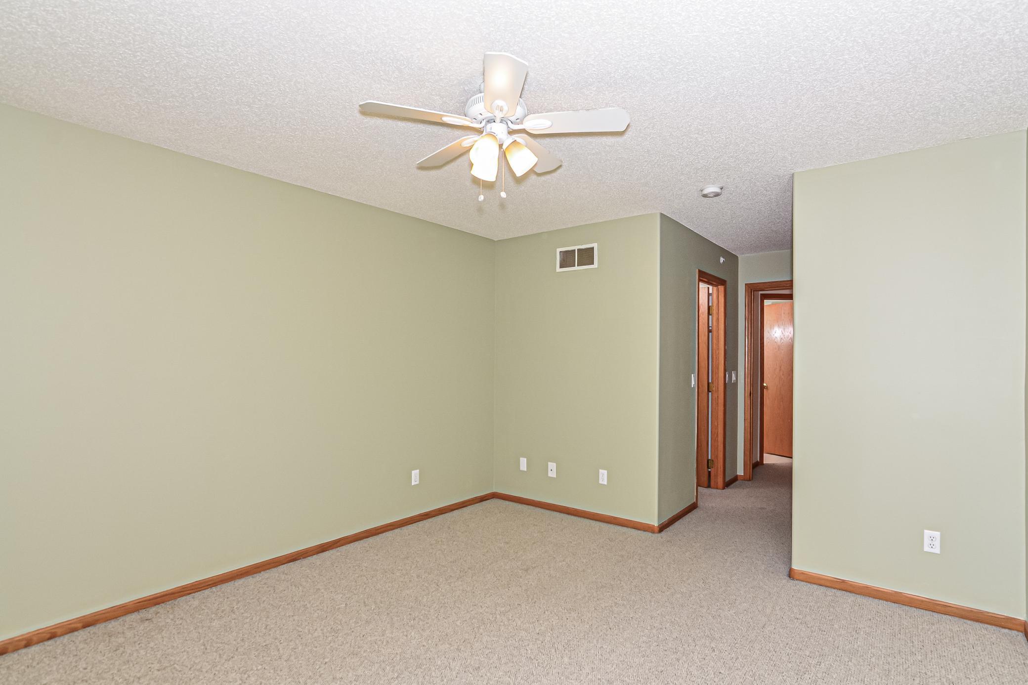 2795 Ranchview Lane N 12 Property Photo 14