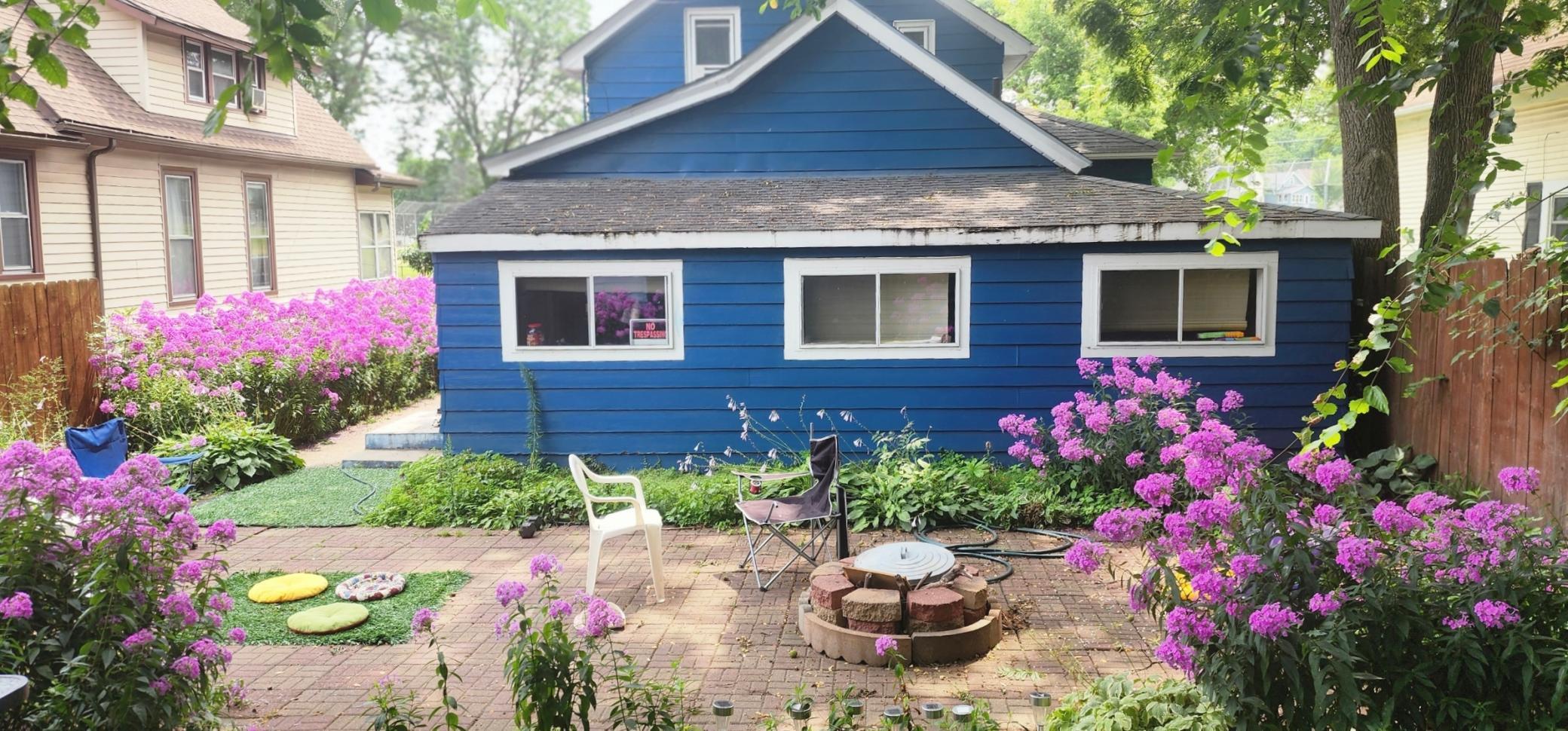 859 Conway Street E Property Photo 2