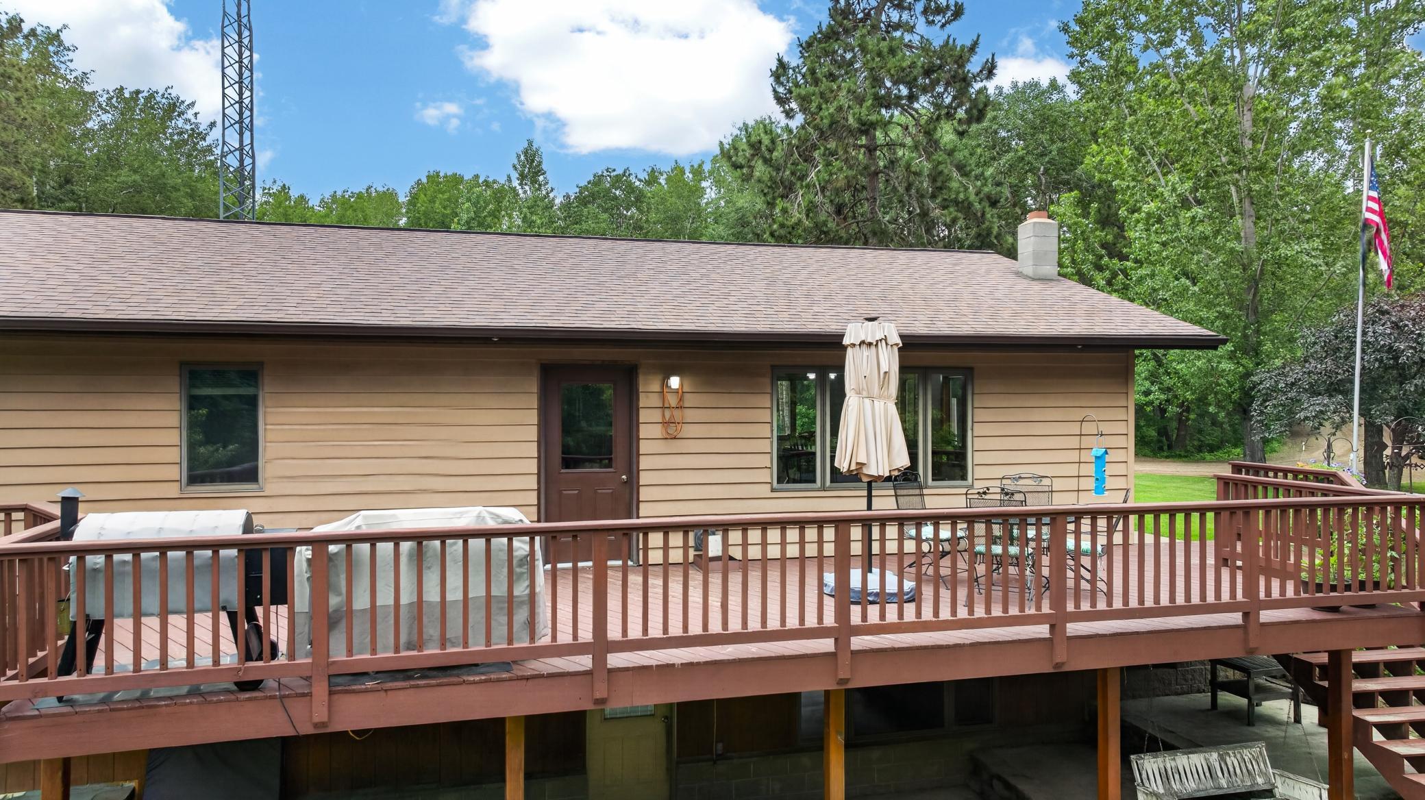 15997 Fortune Drive Property Photo 5