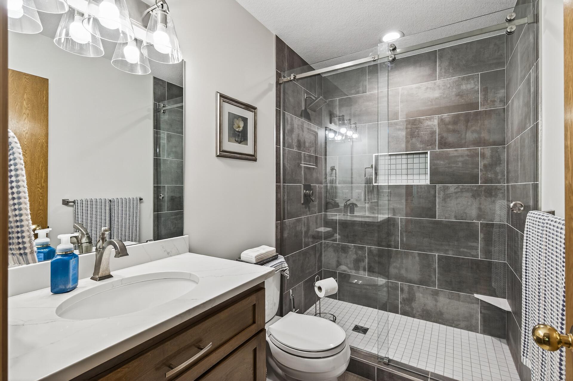 7460 Odean Avenue Ne Property Photo 55