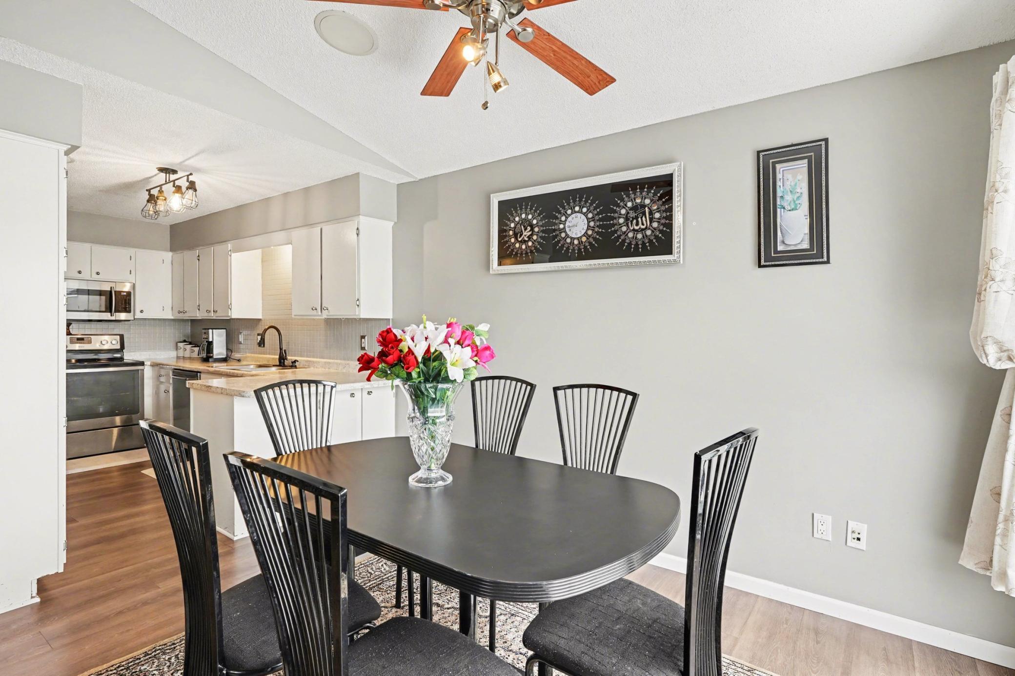 15865 Griffon Path Property Photo 3