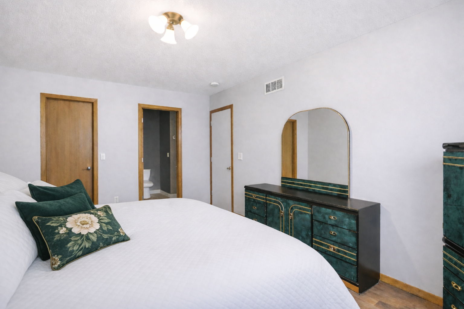15865 Griffon Path Property Photo 7