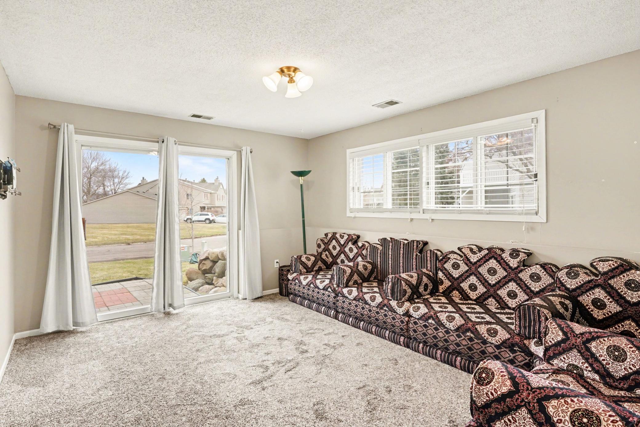 15865 Griffon Path Property Photo 11