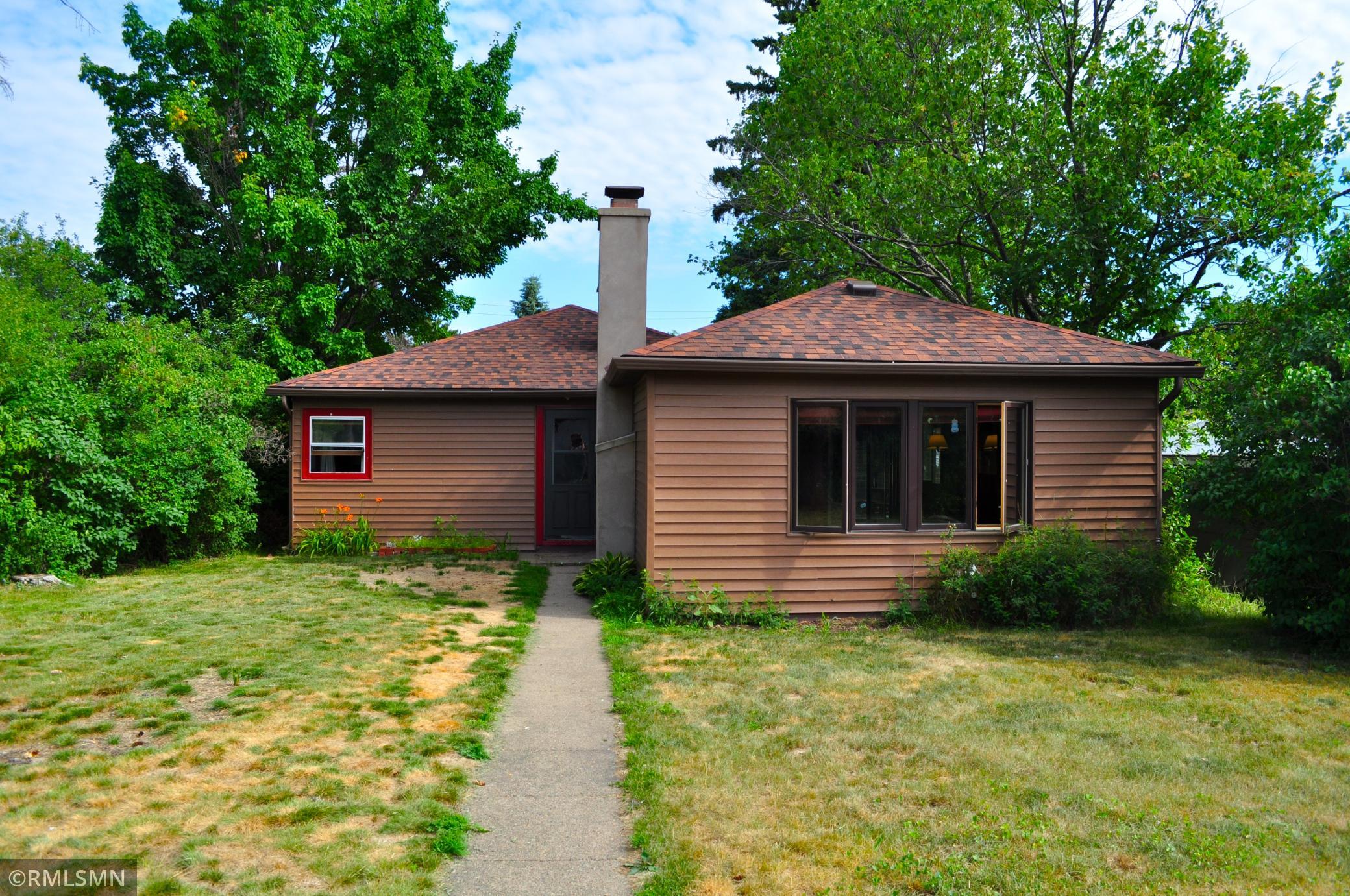 1111 E Camp Street Property Photo 3