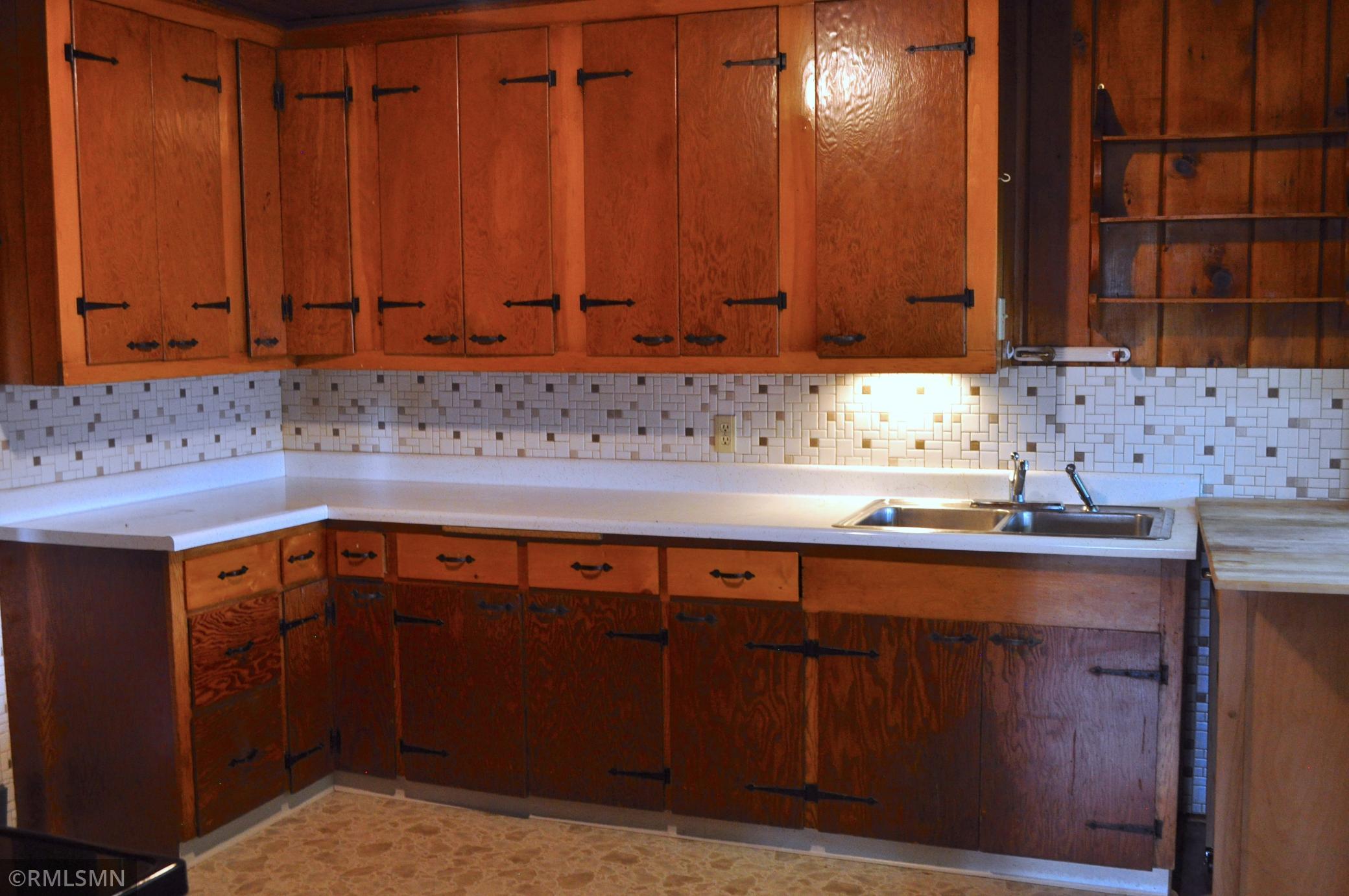 1111 E Camp Street Property Photo 6