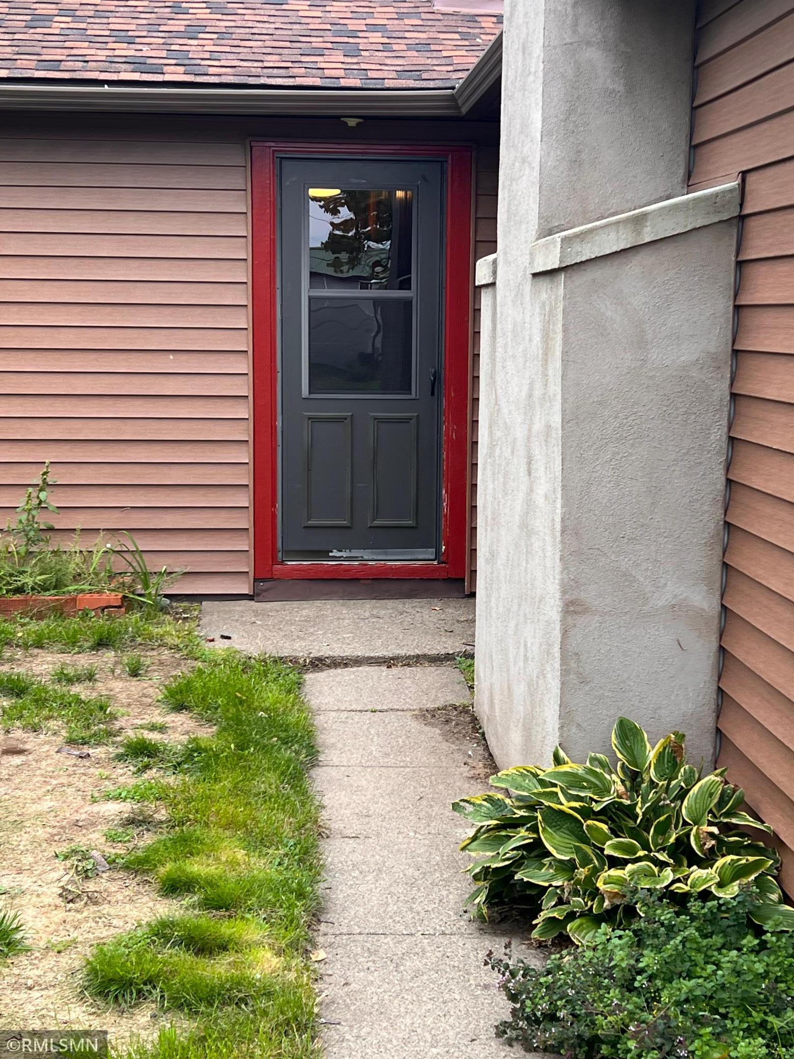 1111 E Camp Street Property Photo 6