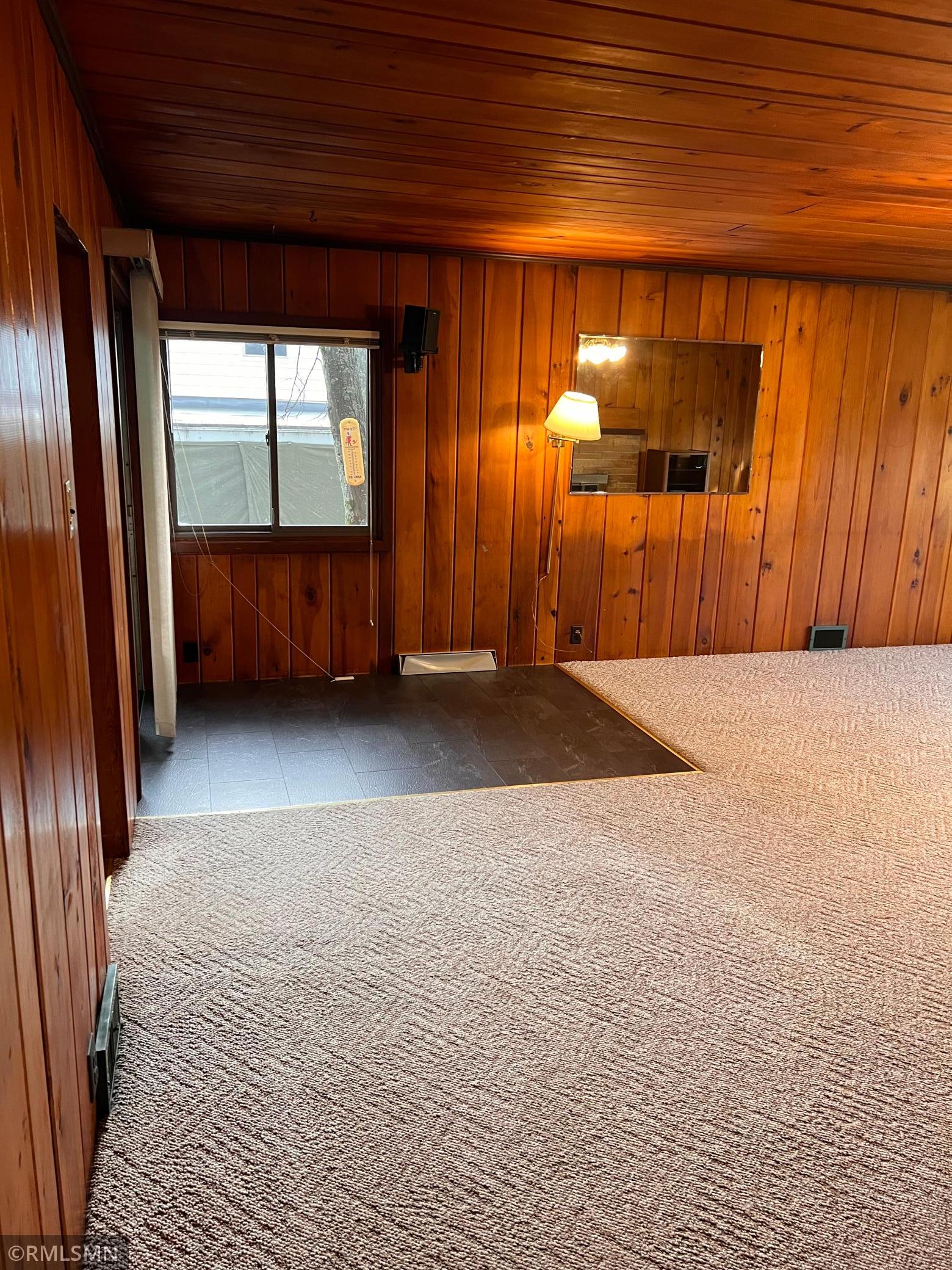 1111 E Camp Street Property Photo 10