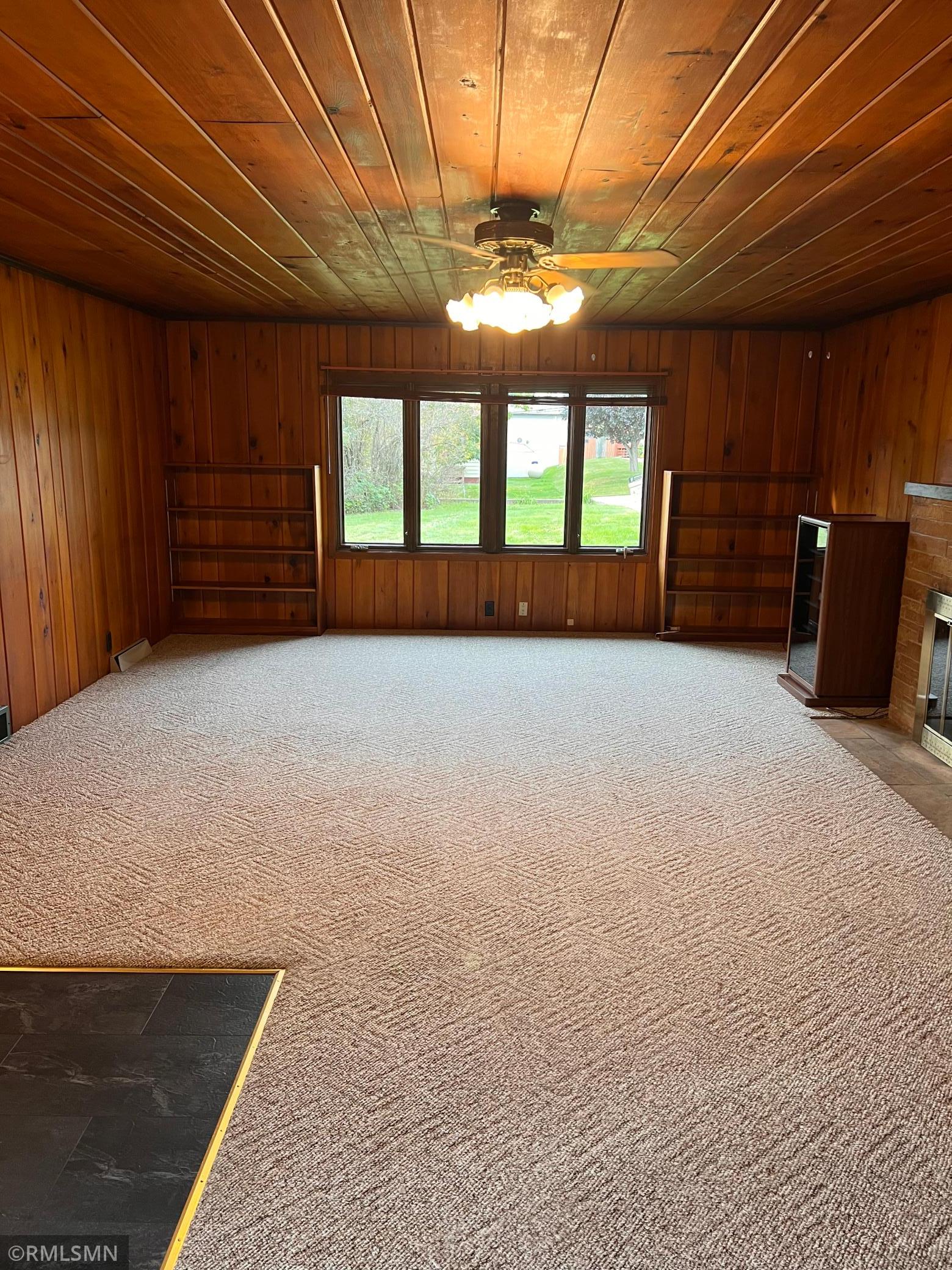 1111 E Camp Street Property Photo 11