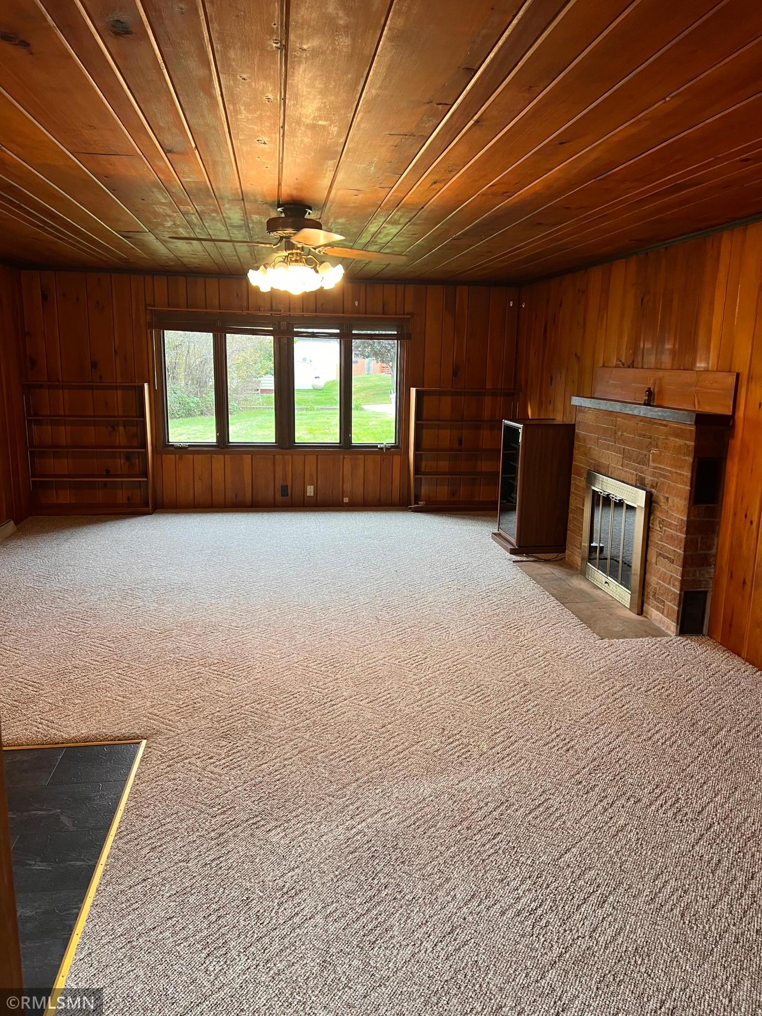 1111 E Camp Street Property Photo 12