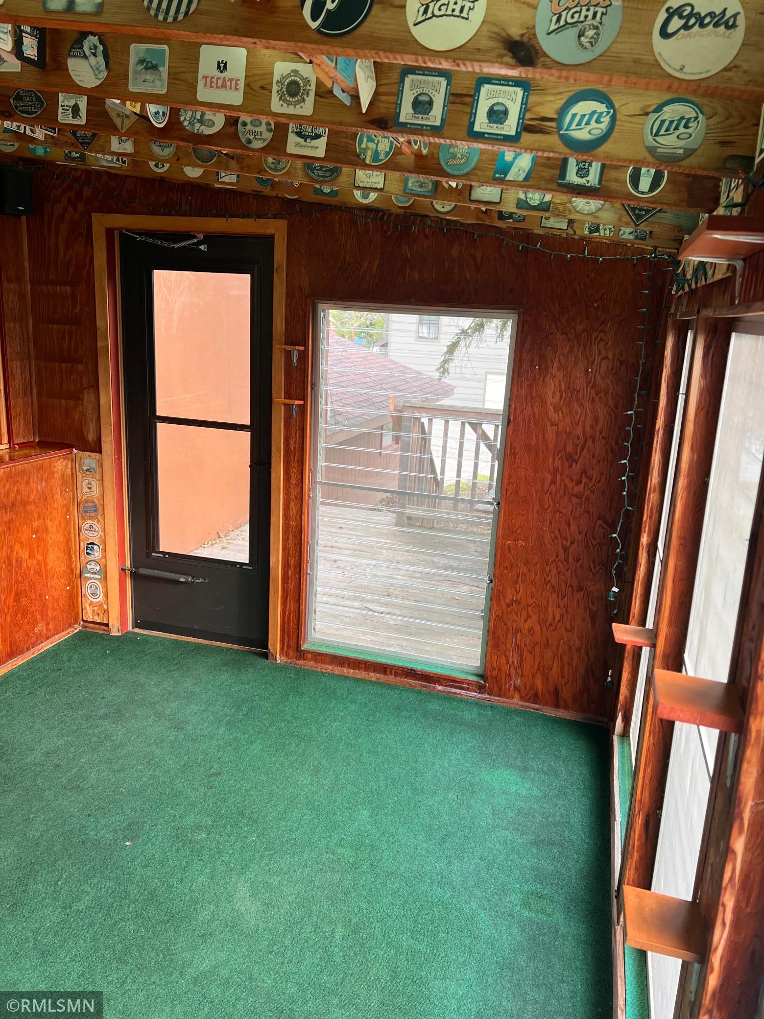 1111 E Camp Street Property Photo 18