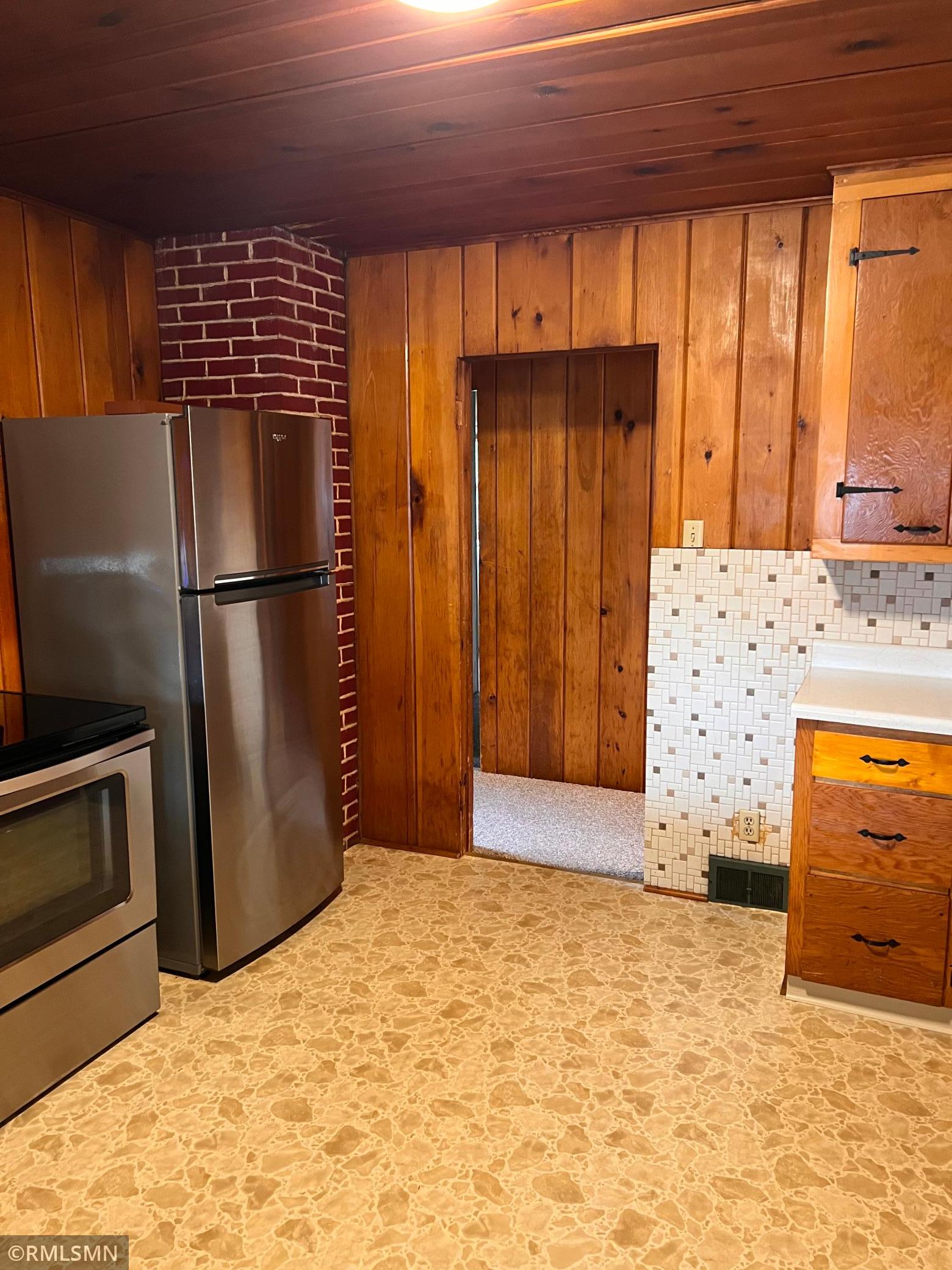 1111 E Camp Street Property Photo 37