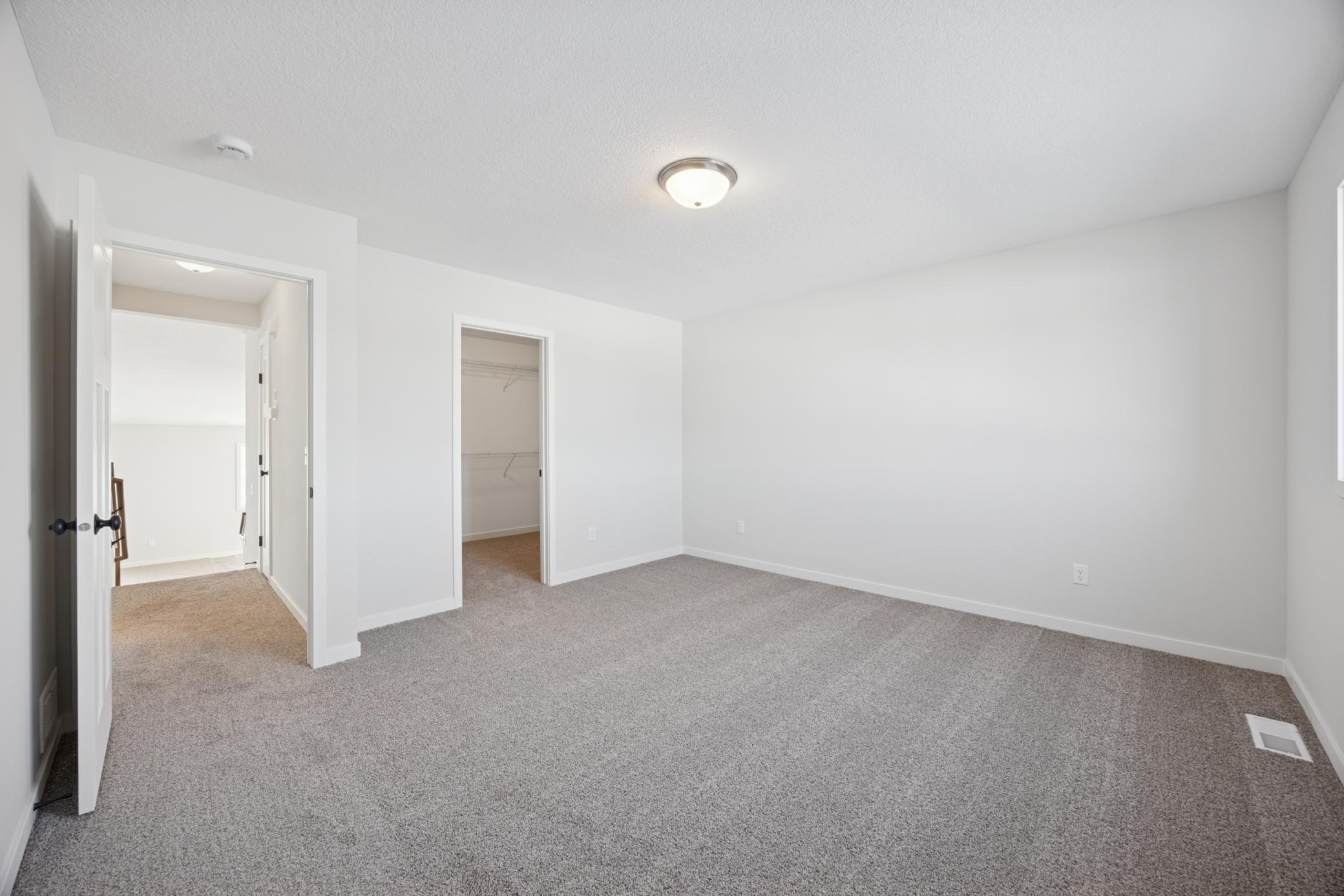 1106 45th Avenue Ne Property Photo 12