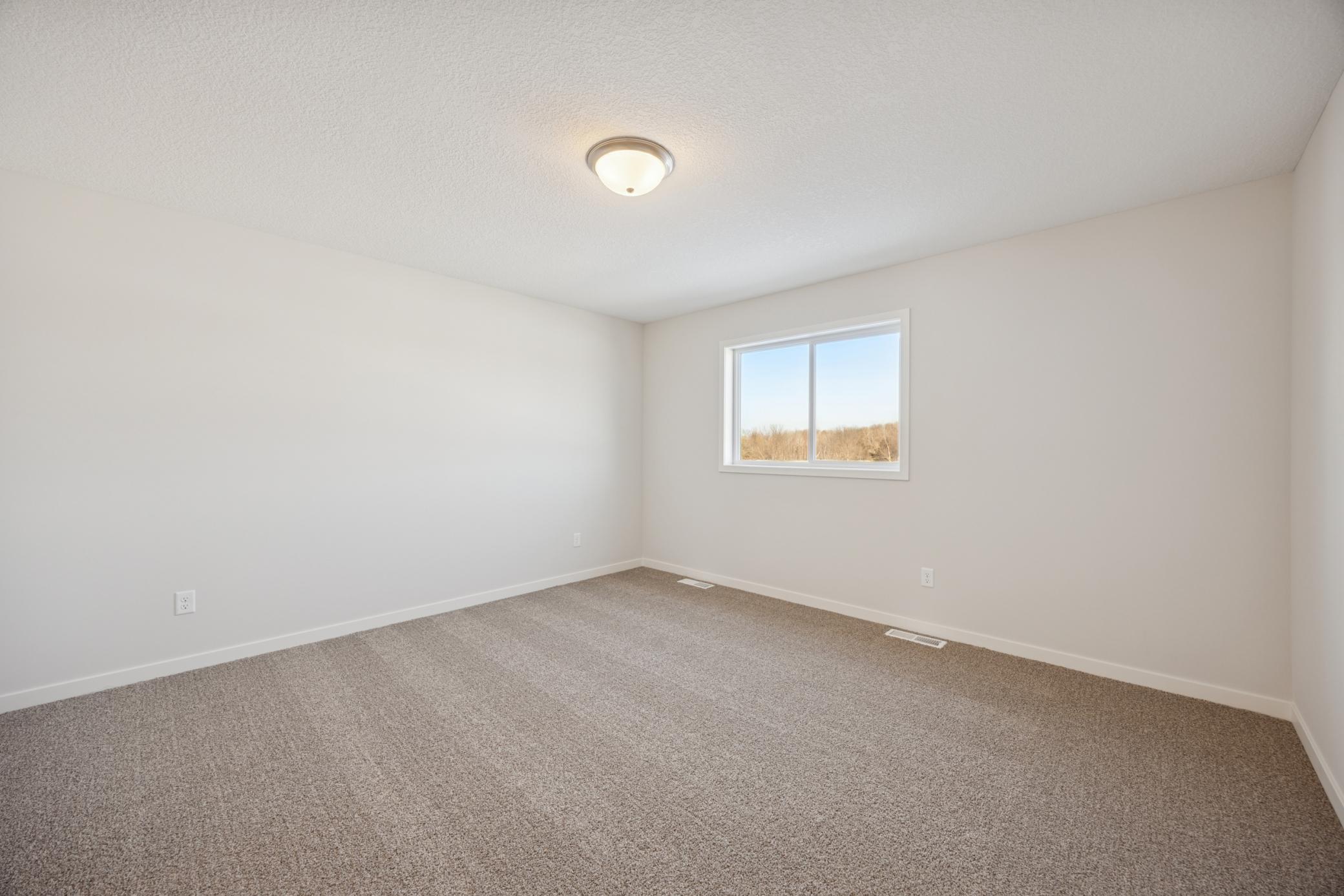 1106 45th Avenue Ne Property Photo 13