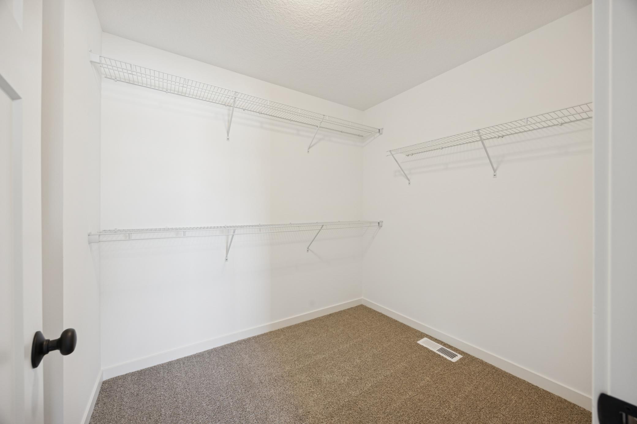 1106 45th Avenue Ne Property Photo 17