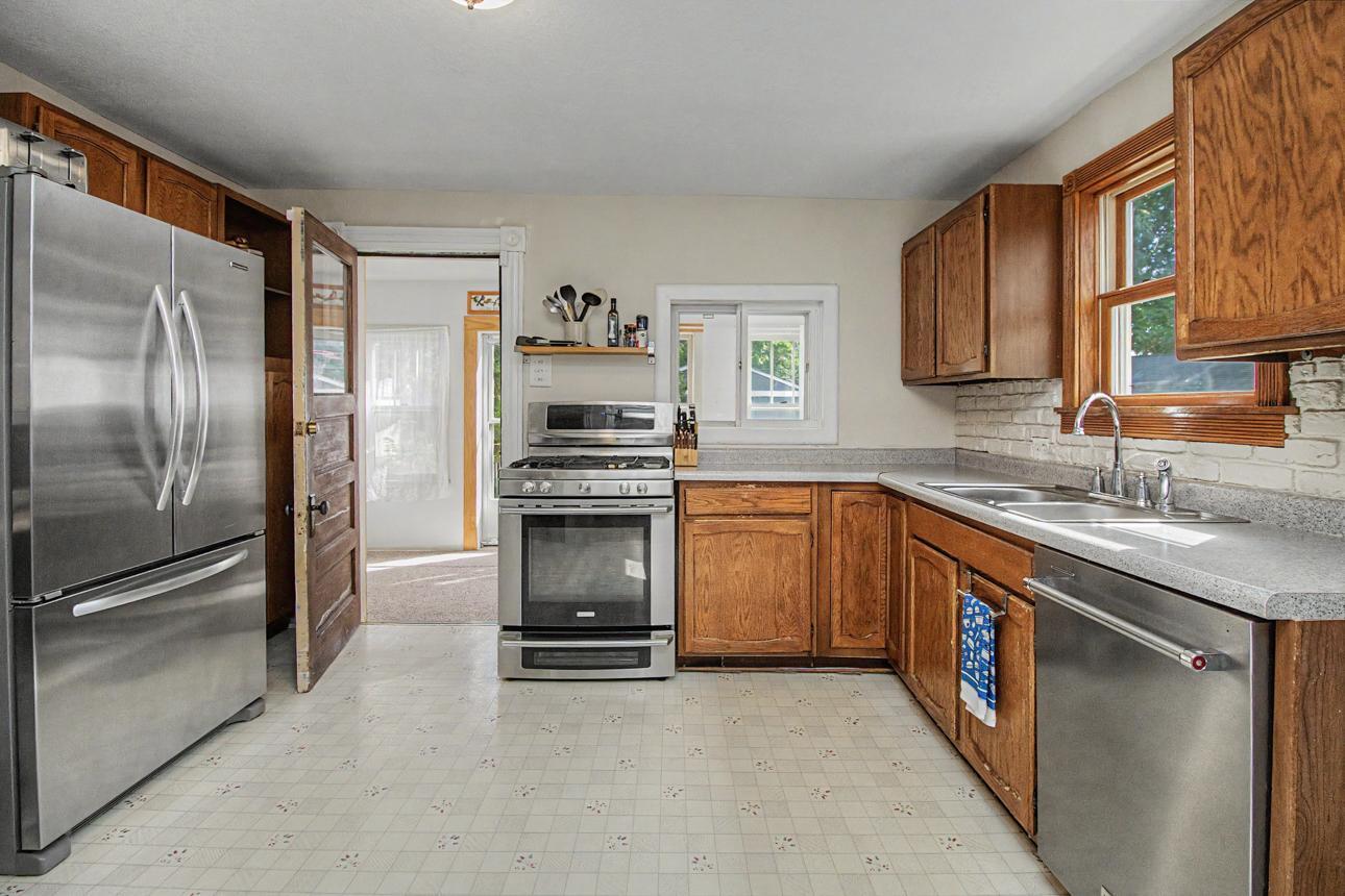 1714 Hewitt Avenue Property Photo 12