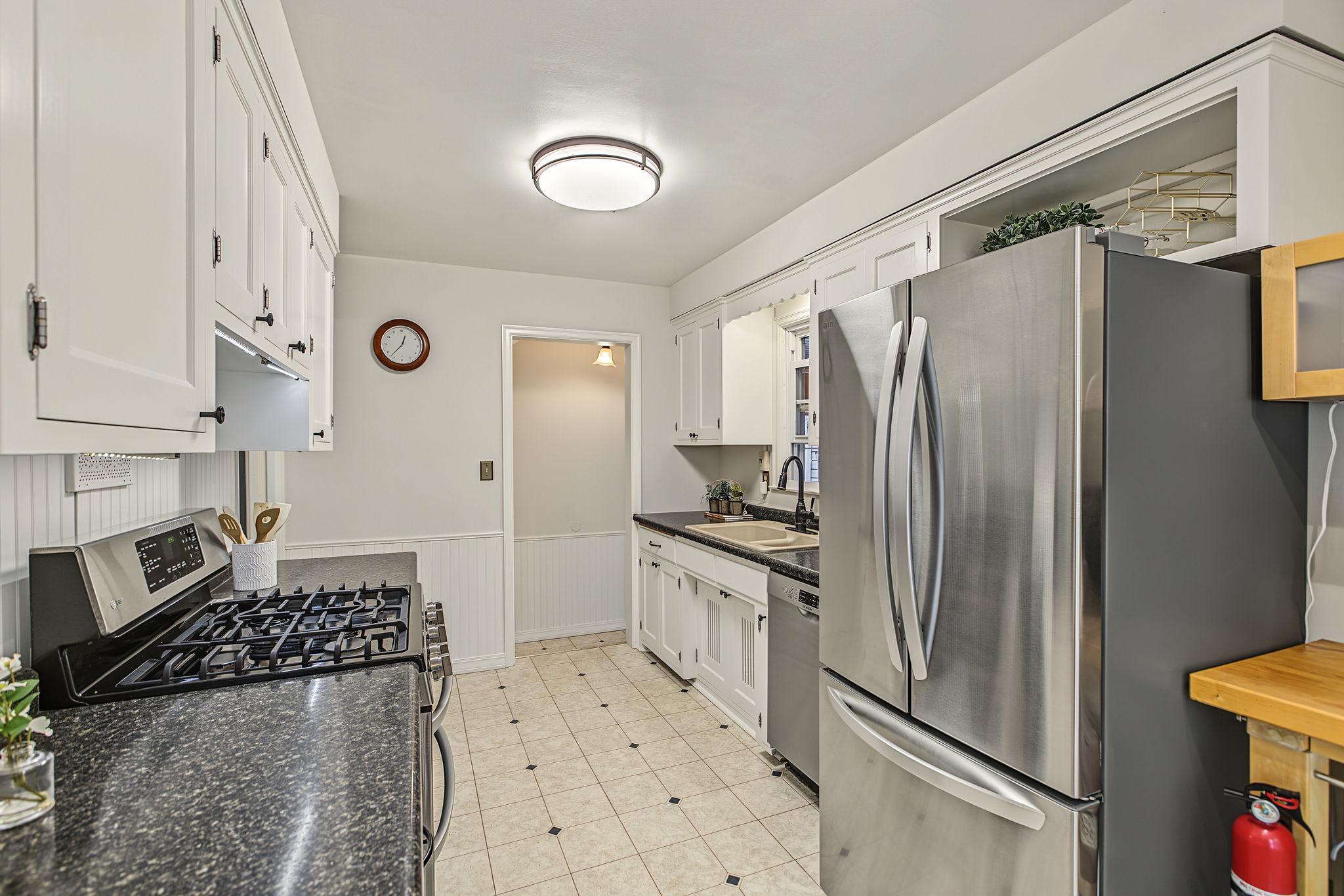 1947 Arona Street Property Photo 16