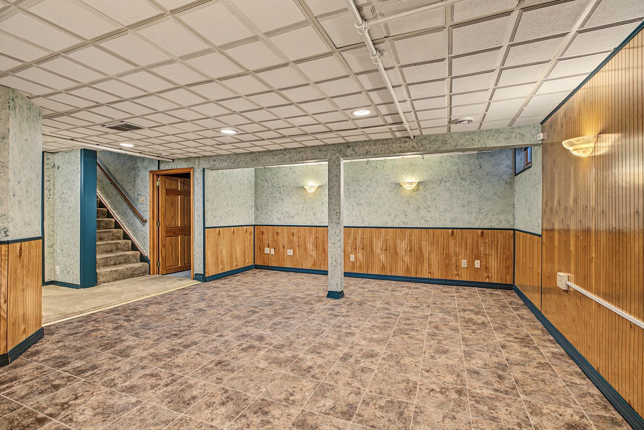 1947 Arona Street Property Photo 32