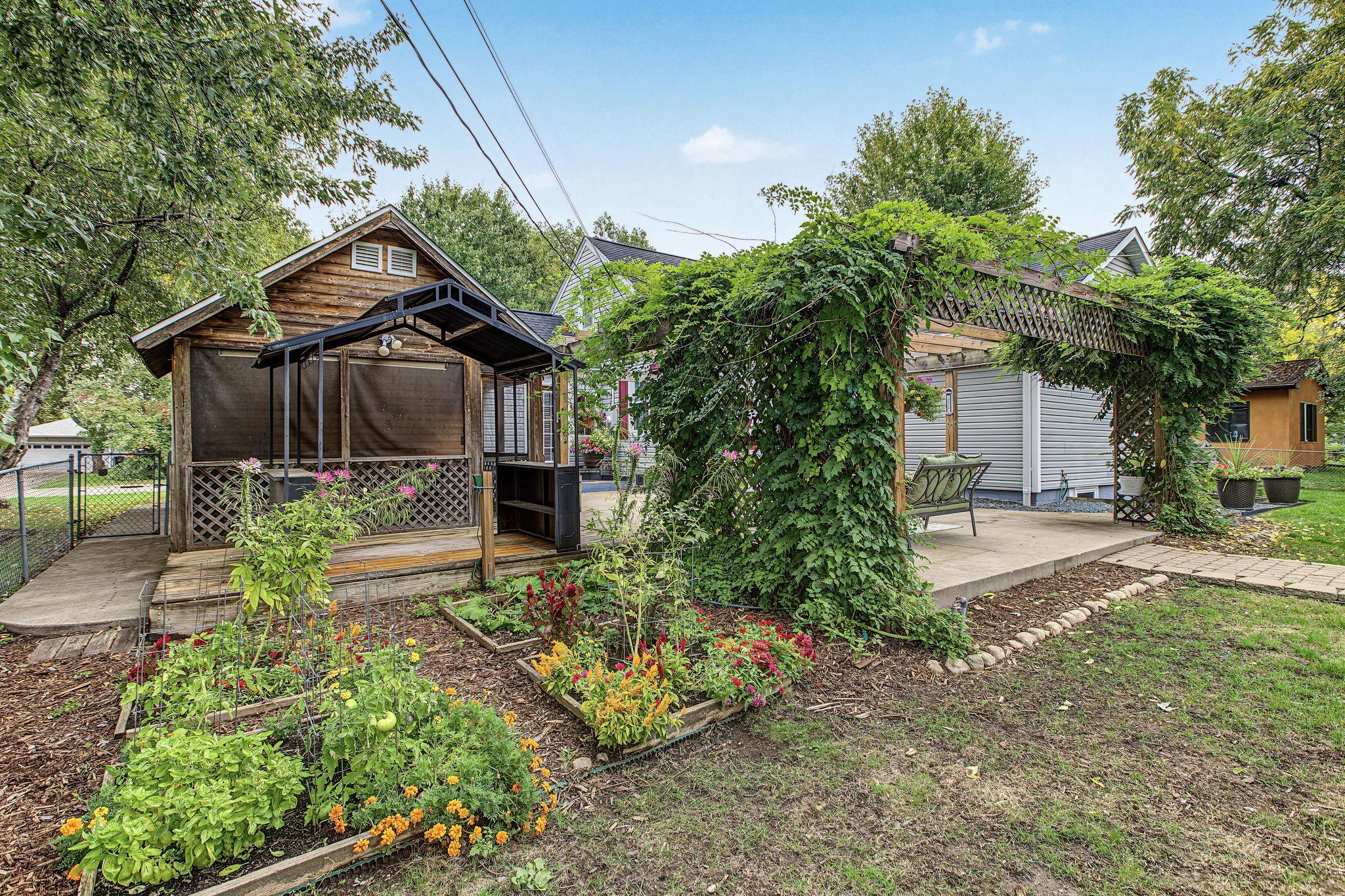 1947 Arona Street Property Photo 64