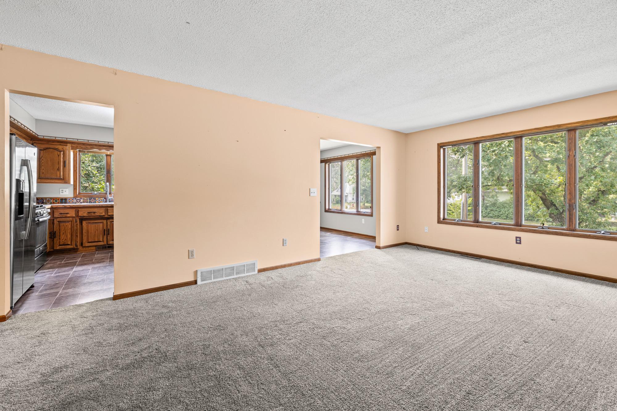 320 Eagle Lake Road N Property Photo 6
