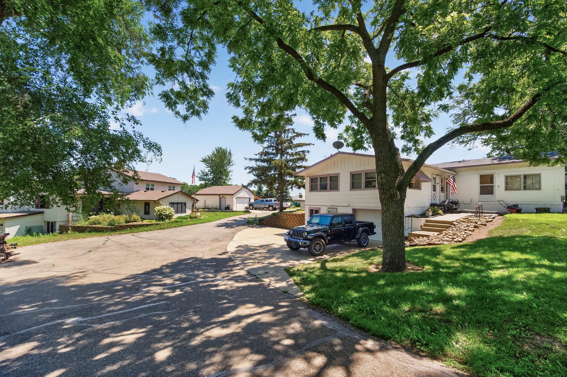 13836 S Robert Trail Property Photo 9