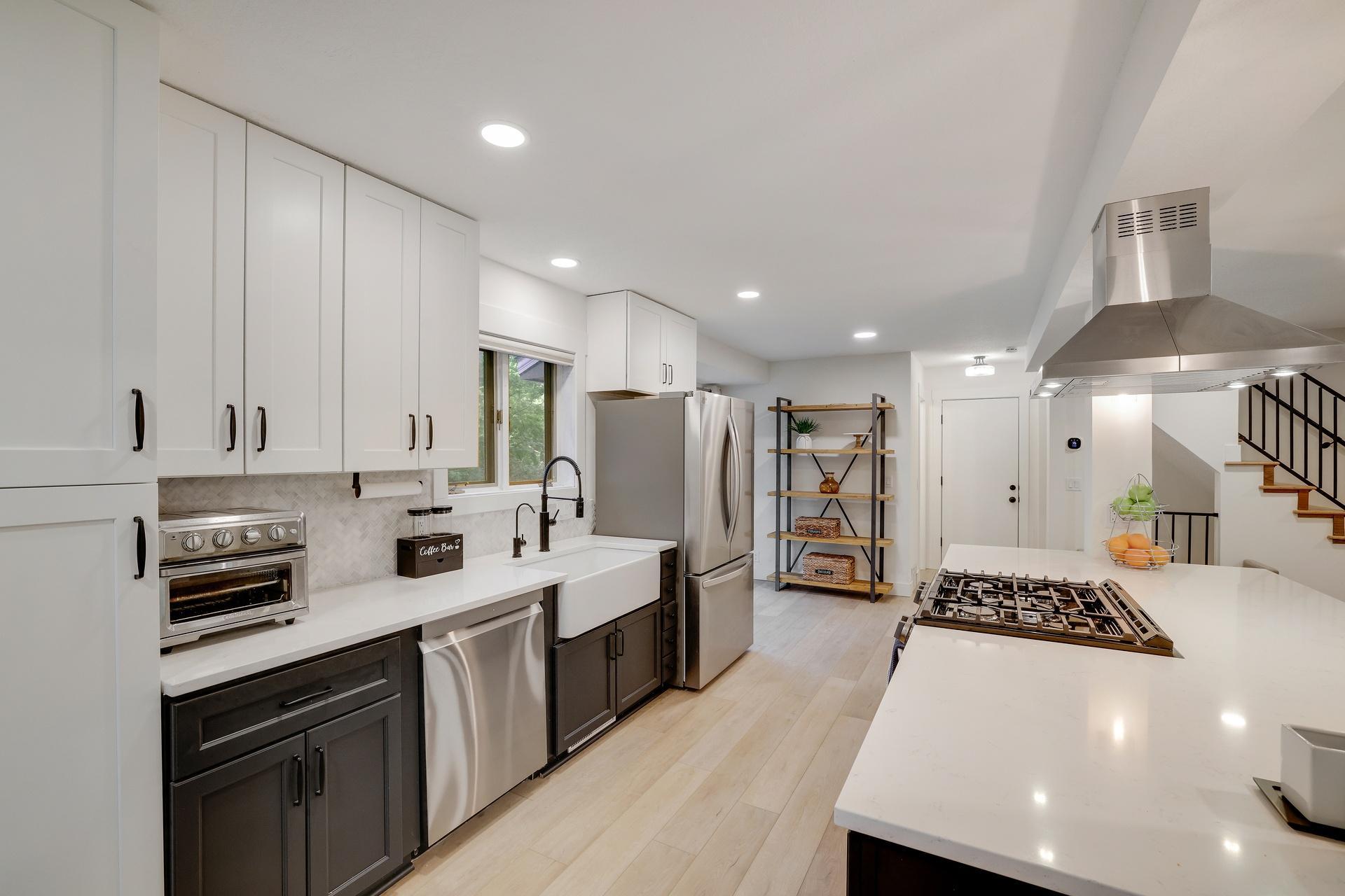 15801 Day Place Property Photo 12