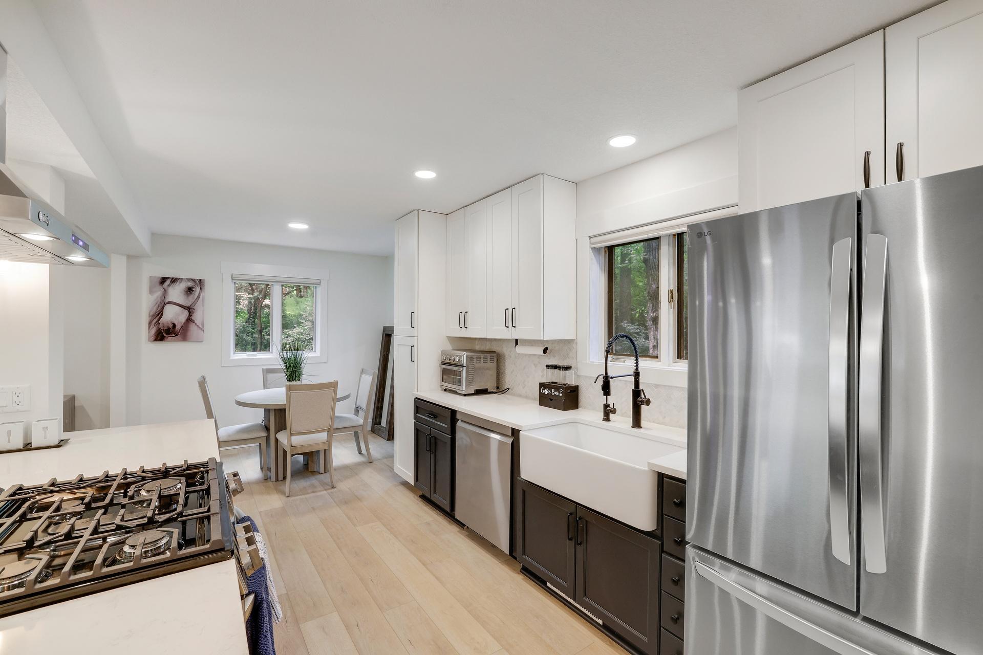 15801 Day Place Property Photo 13