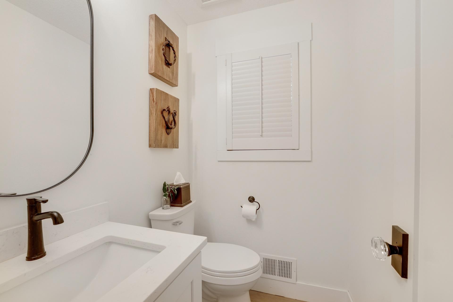 15801 Day Place Property Photo 20