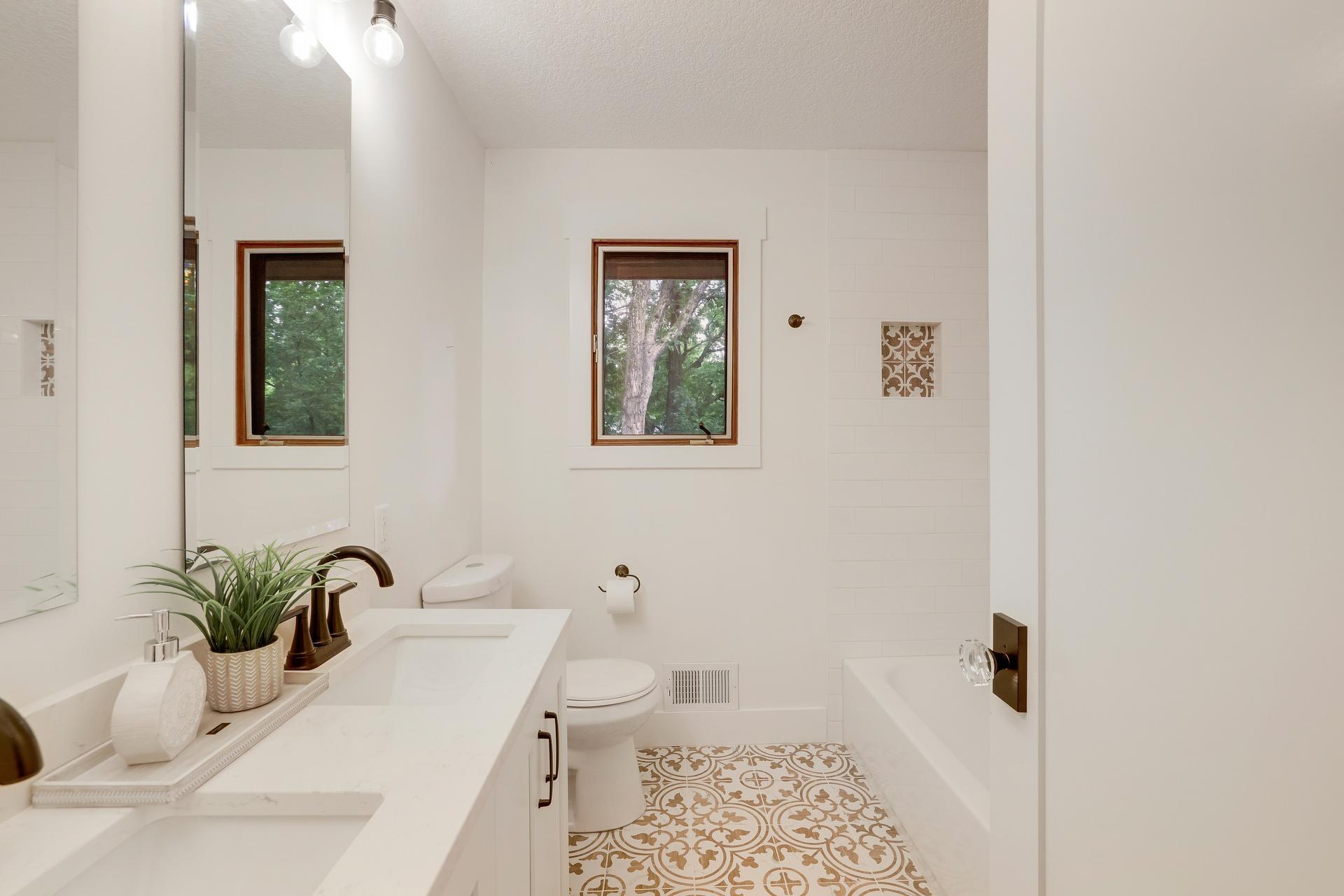 15801 Day Place Property Photo 28