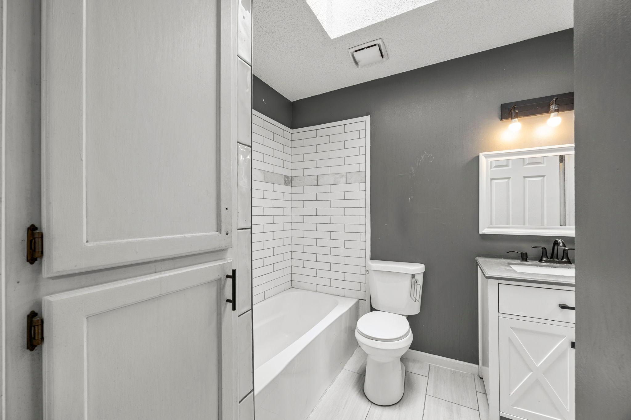 707 69th Avenue N Property Photo 25