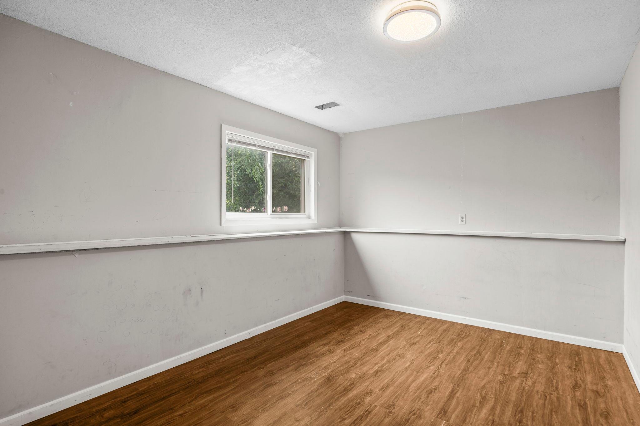707 69th Avenue N Property Photo 33
