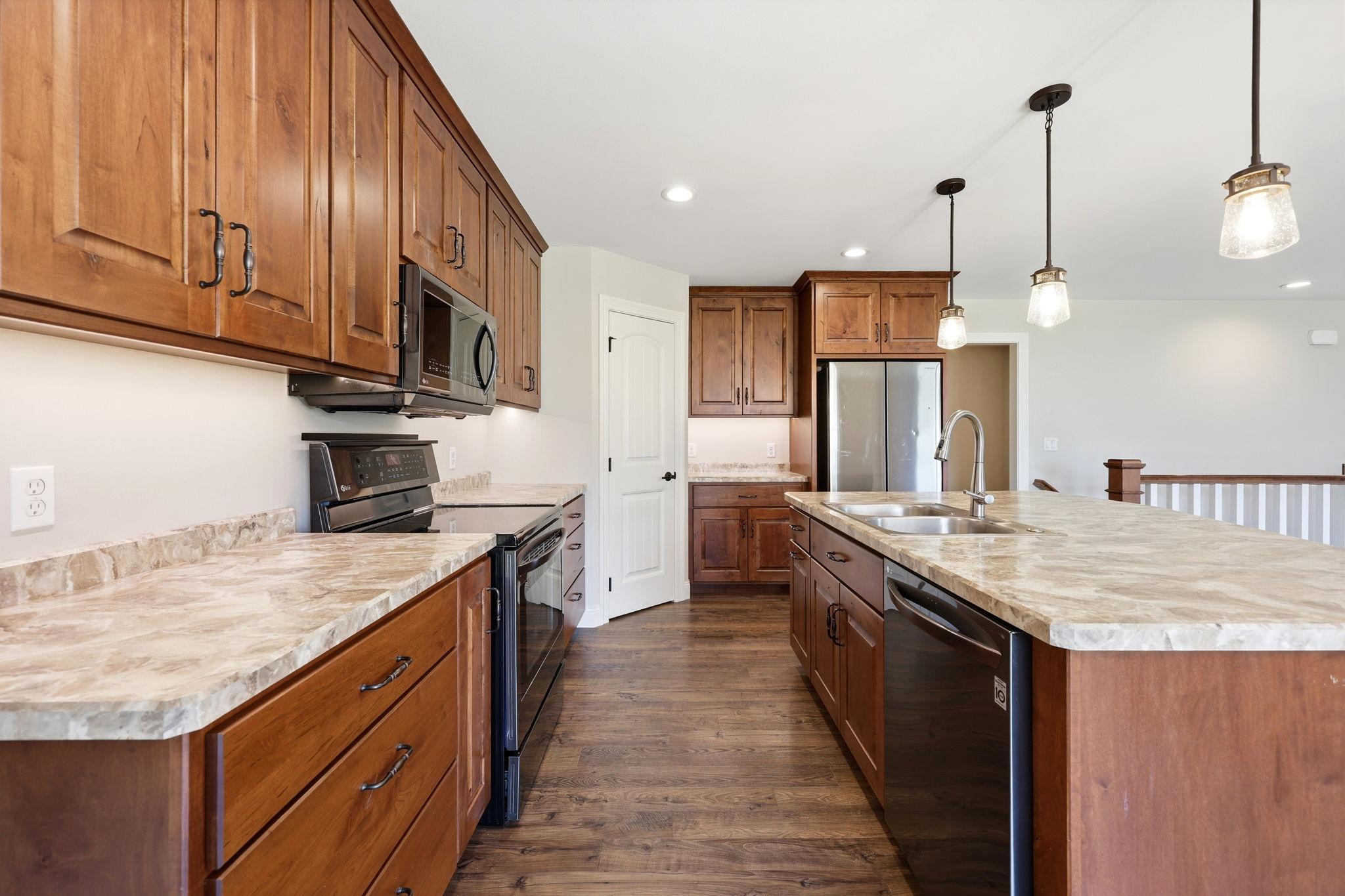 210 5th Street Property Photo 16