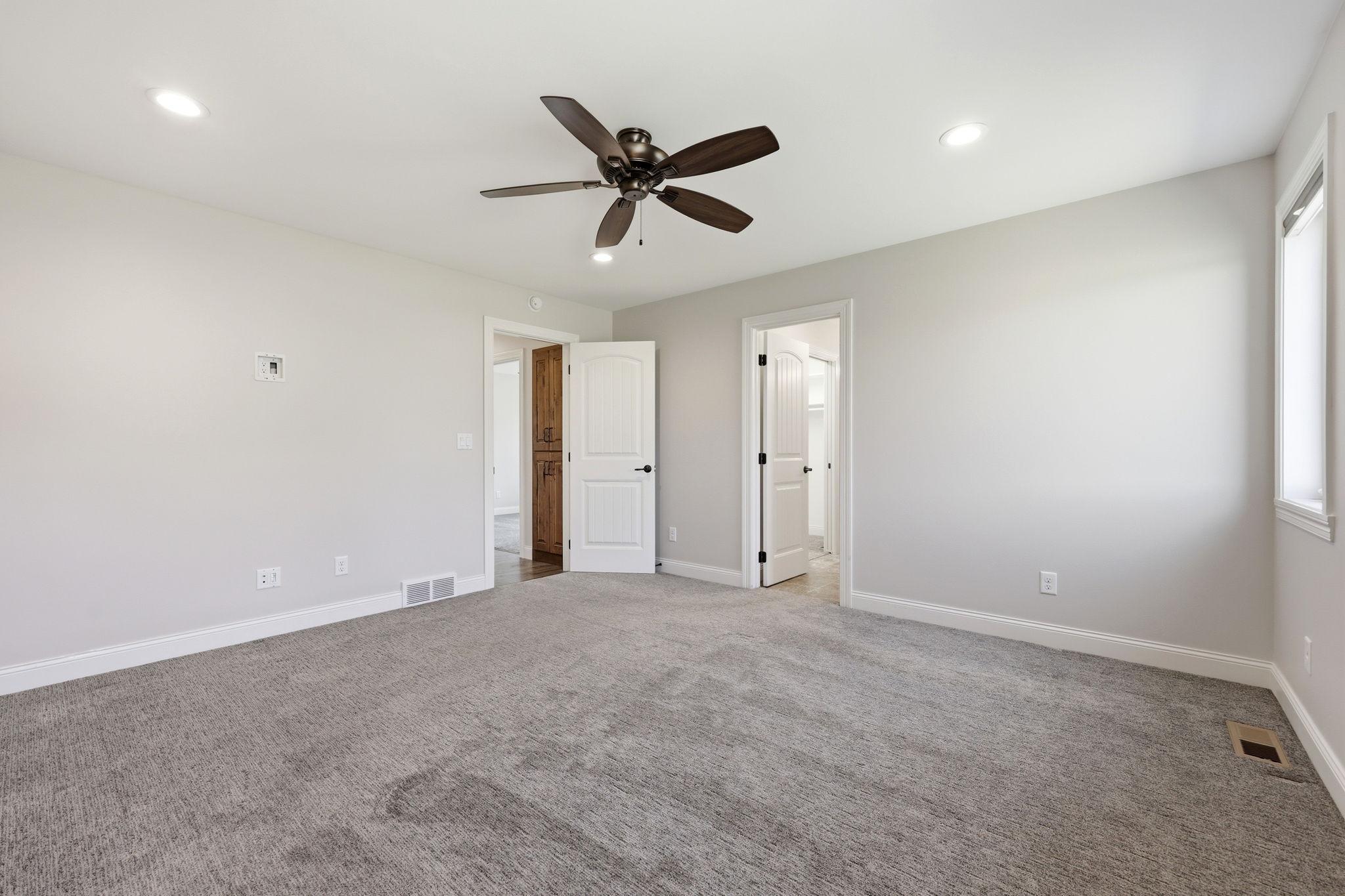 210 5th Street Property Photo 22