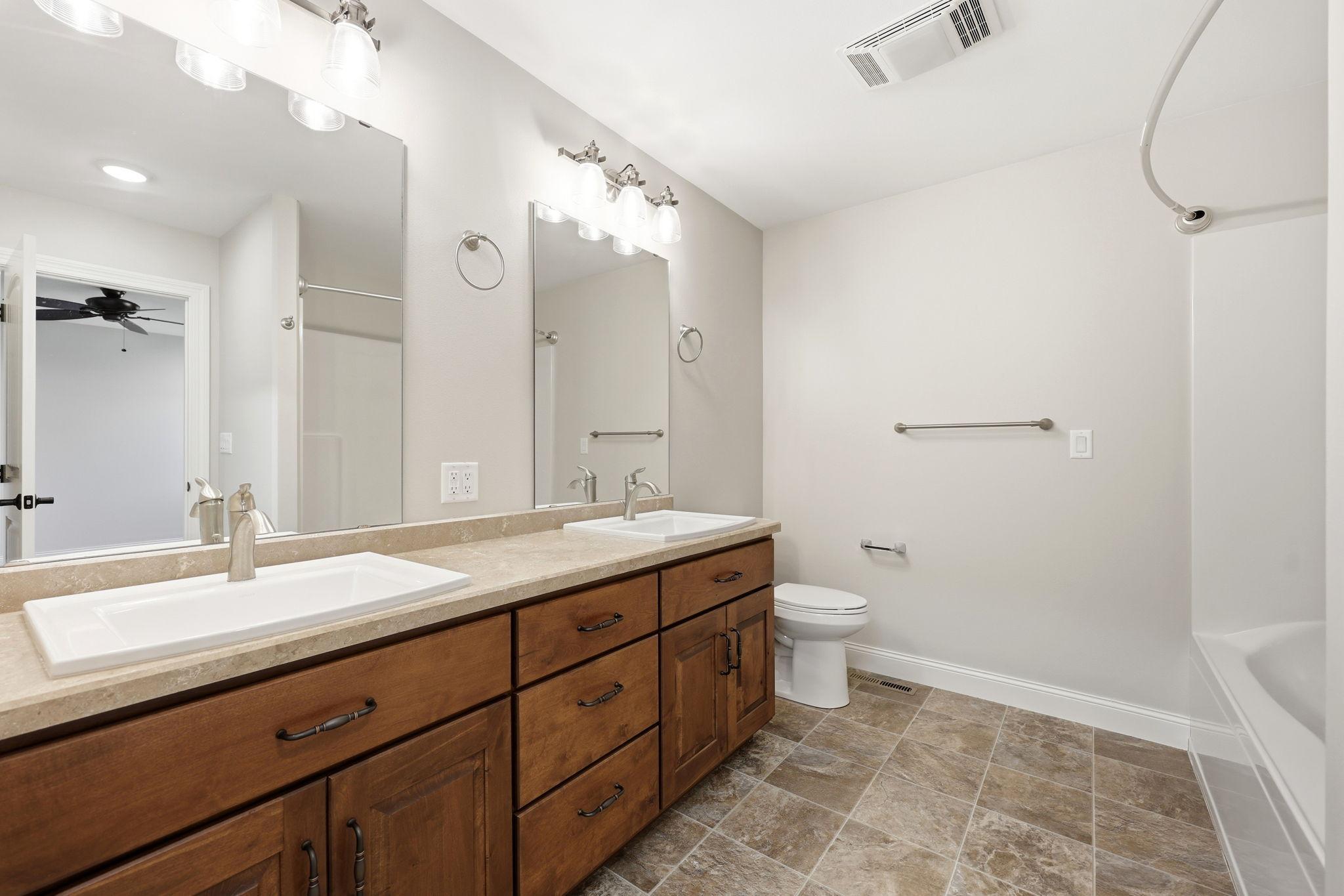 210 5th Street Property Photo 23